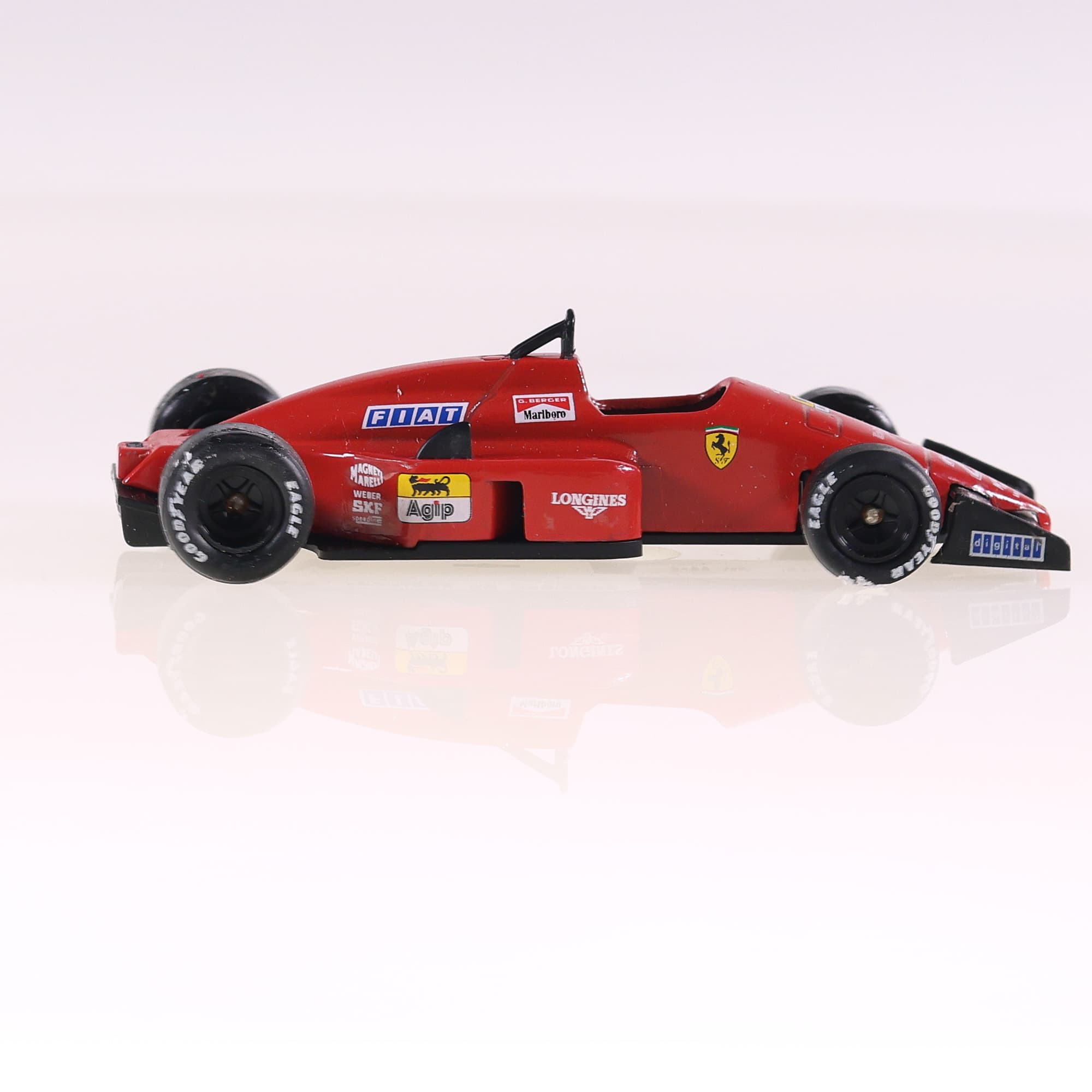Onyx Ferrari F1 87-88C - Gerhard Berger #28 1/43 Rouge sans boîte — miniature 6