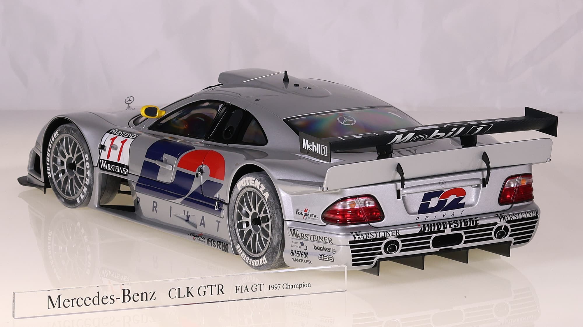 Autoart signature 12001 Mercedes-Benz CLK GTR FIA GT 1997 Champion #11 1997 1/12 — miniature 3