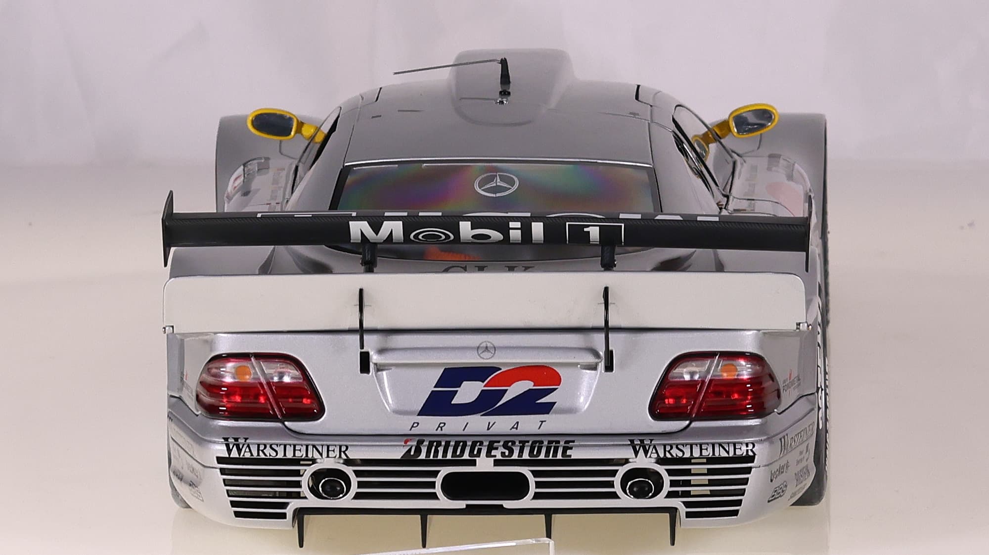 Autoart signature 12001 Mercedes-Benz CLK GTR FIA GT 1997 Champion #11 1997 1/12 — miniature 4