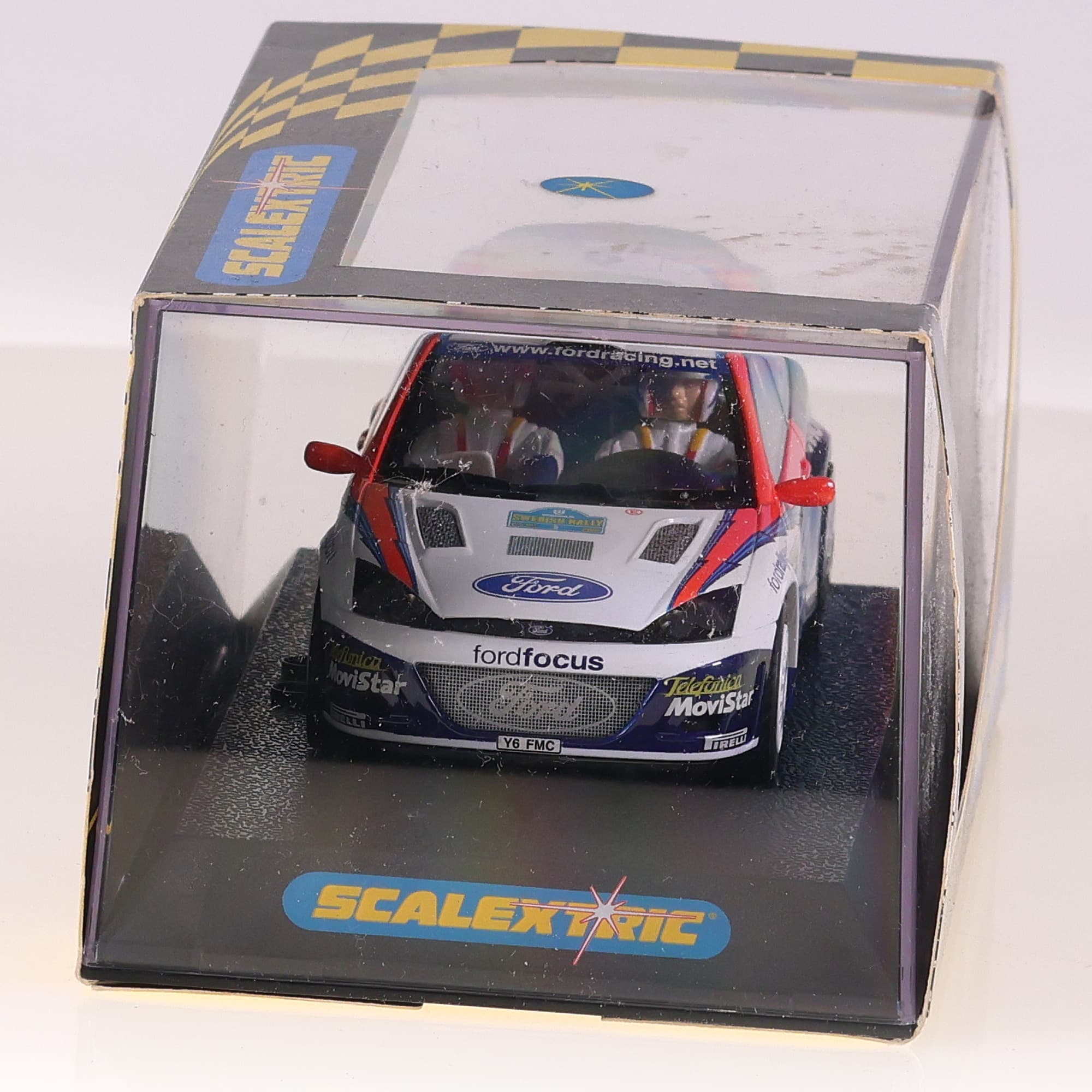 Scalextric Ford Focus WRC Course Bicolore 1/32slot car avec boîte — miniature 13