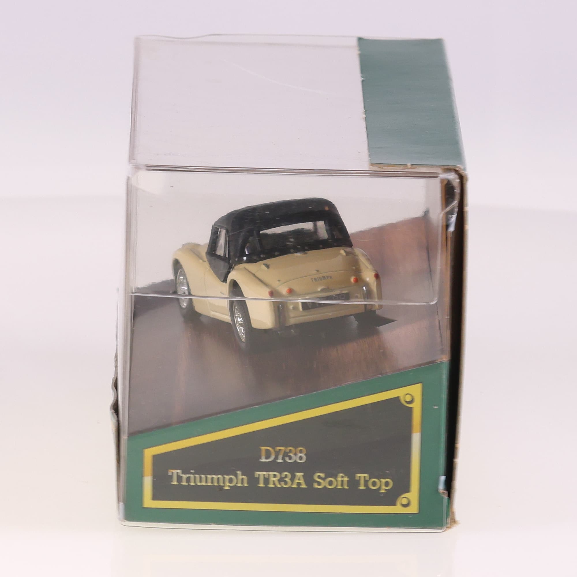 Corgi D738 Triumph TR3A Soft Top 1/43 Beige avec boîte — miniature 3