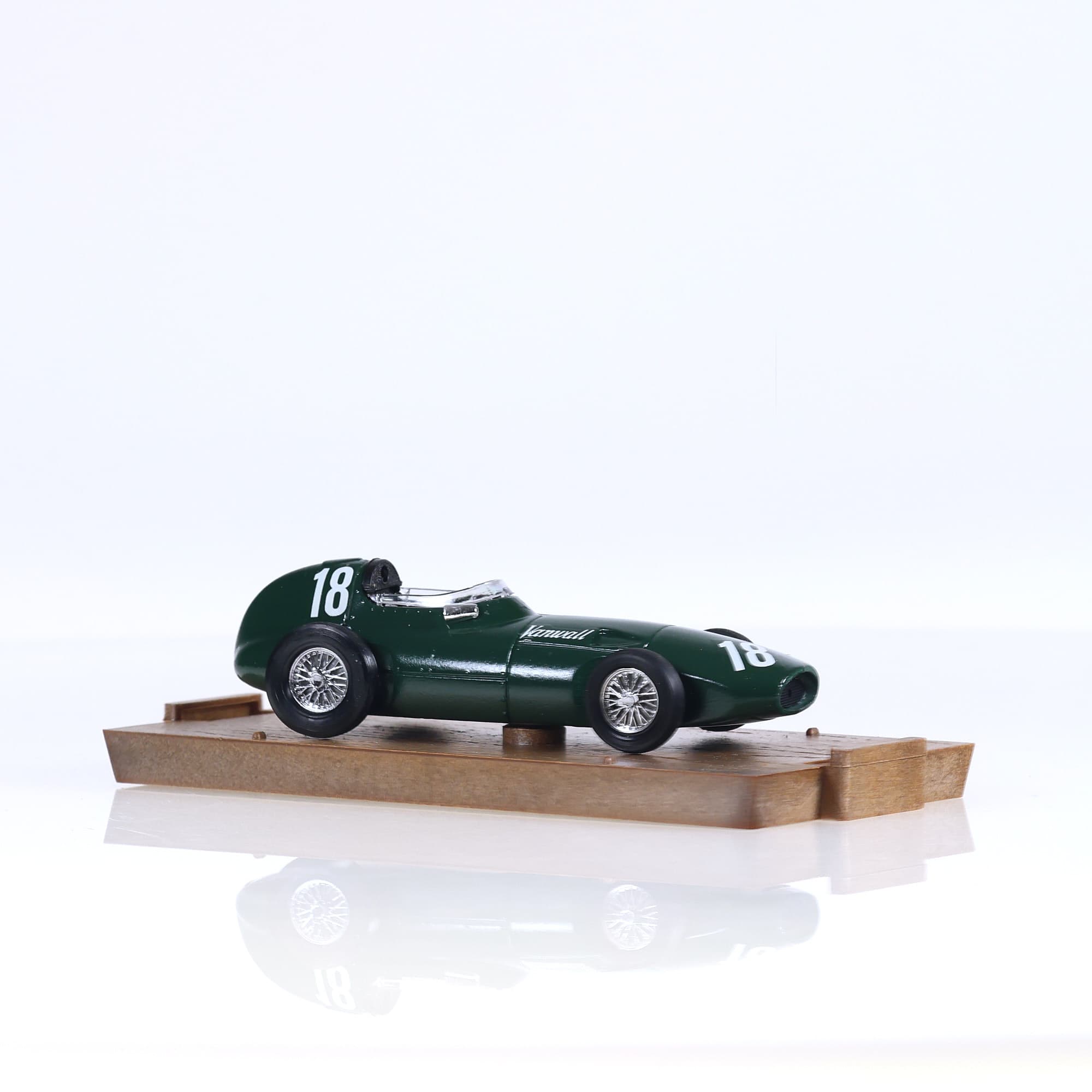 Brumm r98 Vanwall HP 285 F1 1957 #18 1957 1/43 Vert avec boîte — miniature 7