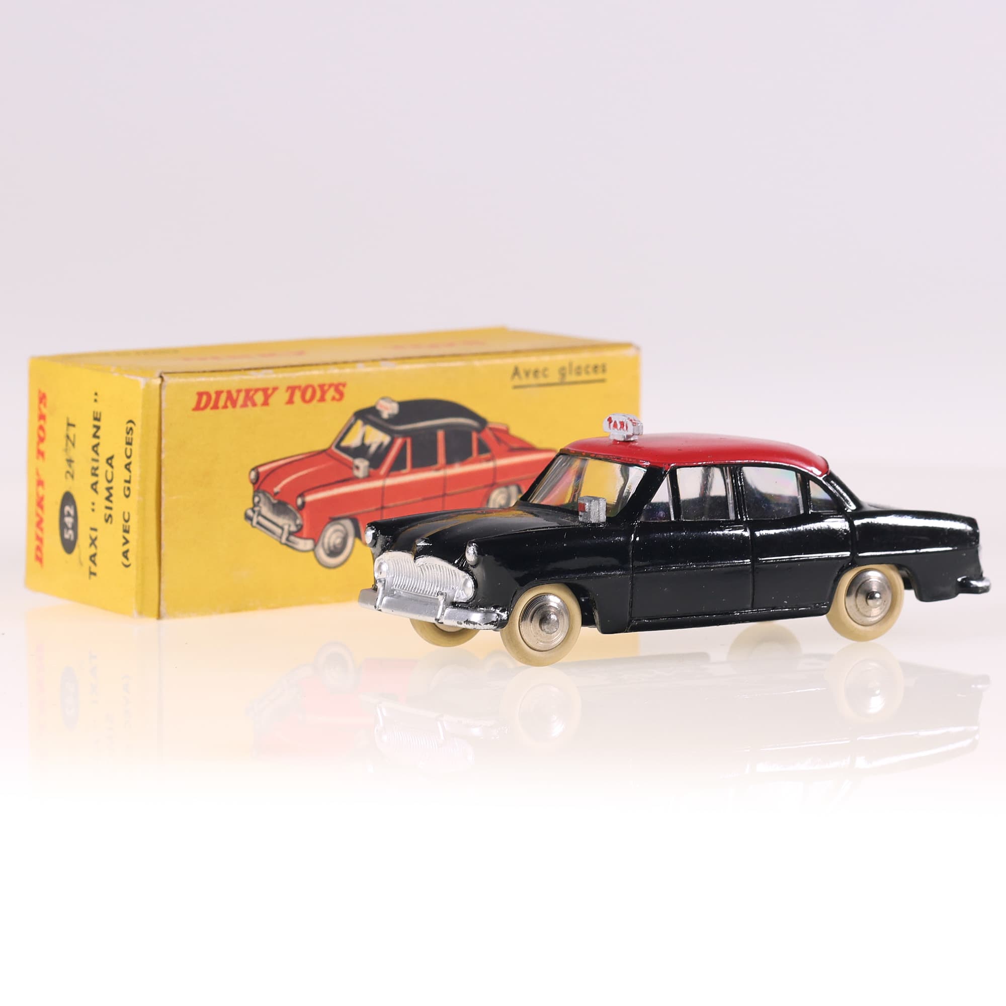 Dinky Toys 542 Simca Taxi "Ariane" (avec glaces) 1/43 Bicolore avec boîte