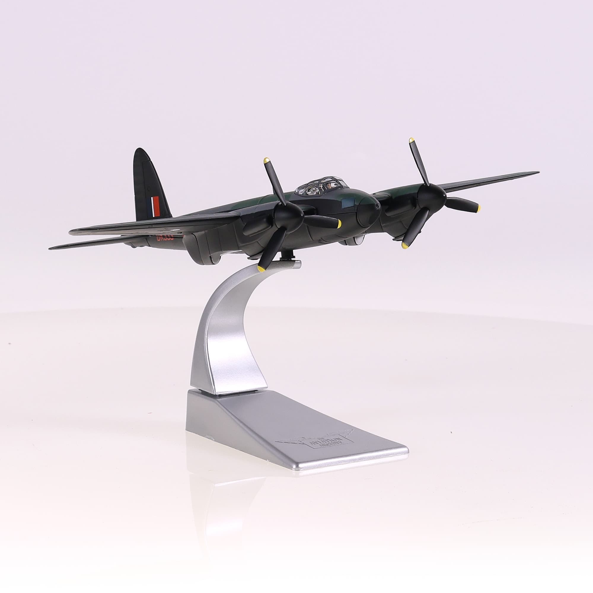 Corgi AA32801 De Havilland Mosquito B IV  DK333/HS-F 'Grim Reaper' RAF 109 Squad — miniature 7