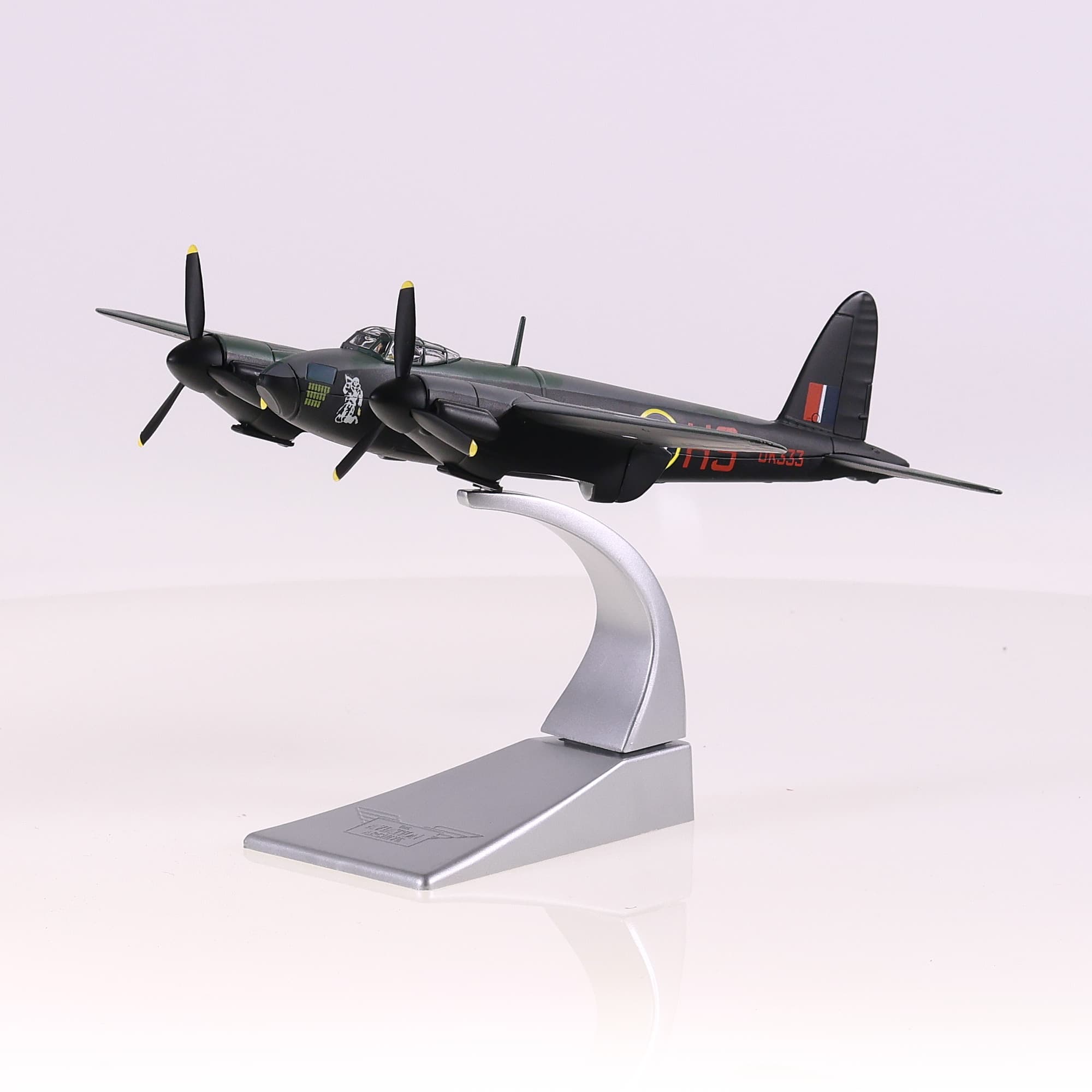 Corgi AA32801 De Havilland Mosquito B IV  DK333/HS-F 'Grim Reaper' RAF 109 Squad — miniature 9
