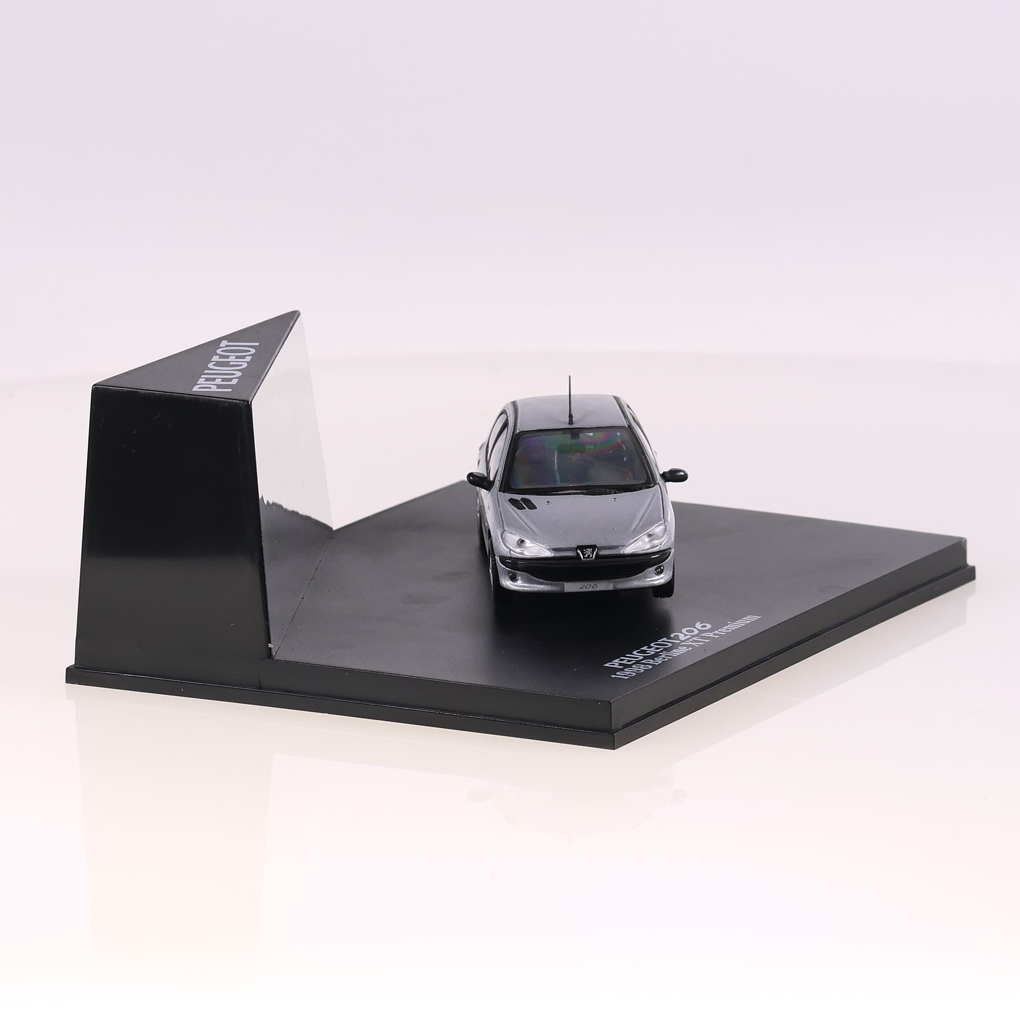 Norev Peugeot 206 1998 Berline XT Premium 1998 1/43 Gris — miniature 9