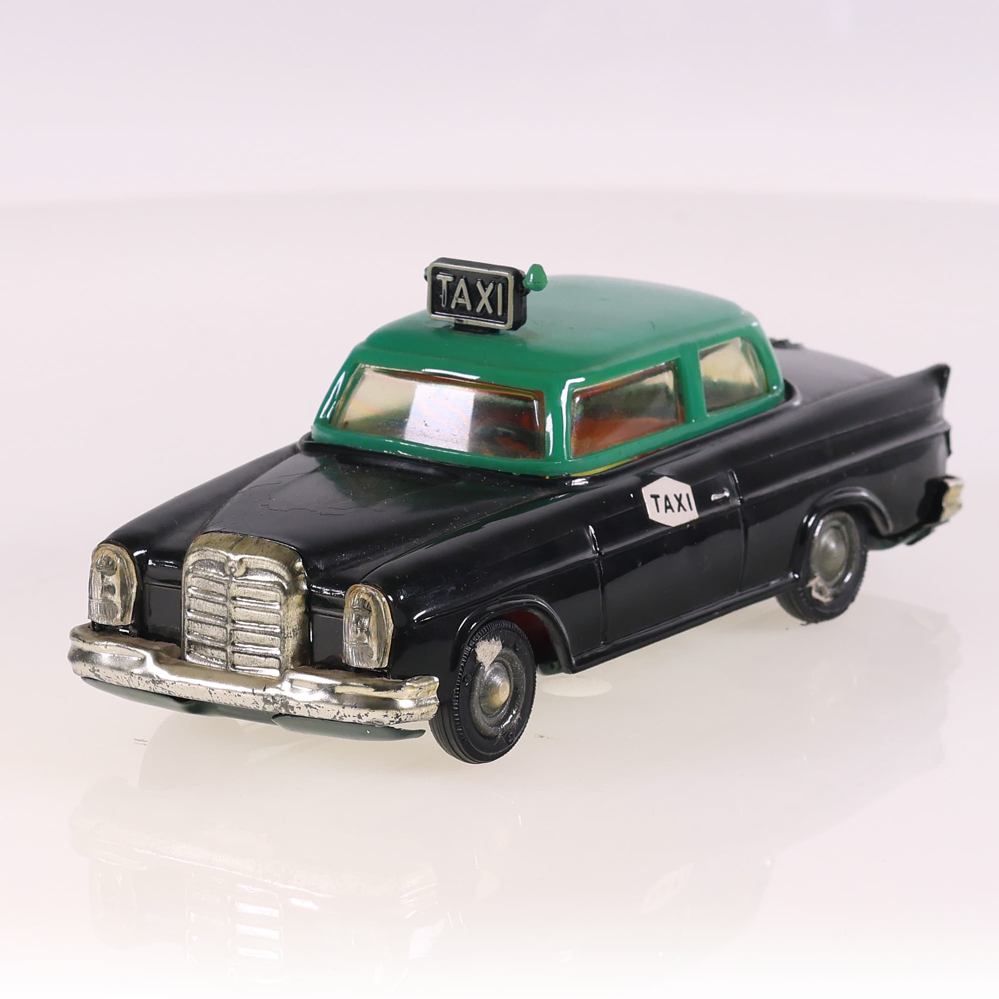Pepe Mercedes-Benz Taxi 15,5 cm Bicolore Grade B sans boîte