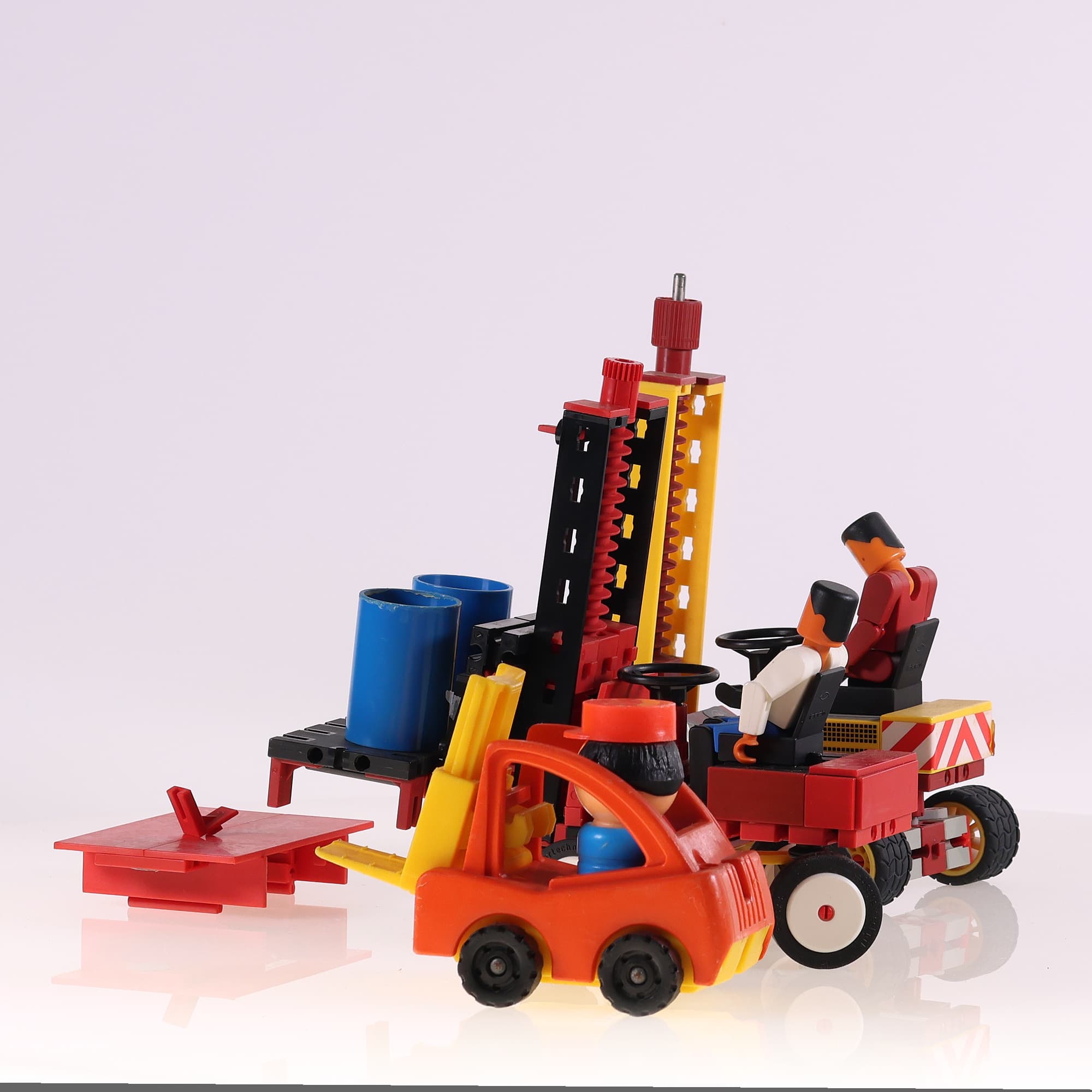 fischertechnik 57483 Basic Vehicles transpalette forklift montés avec boîte — miniature 4