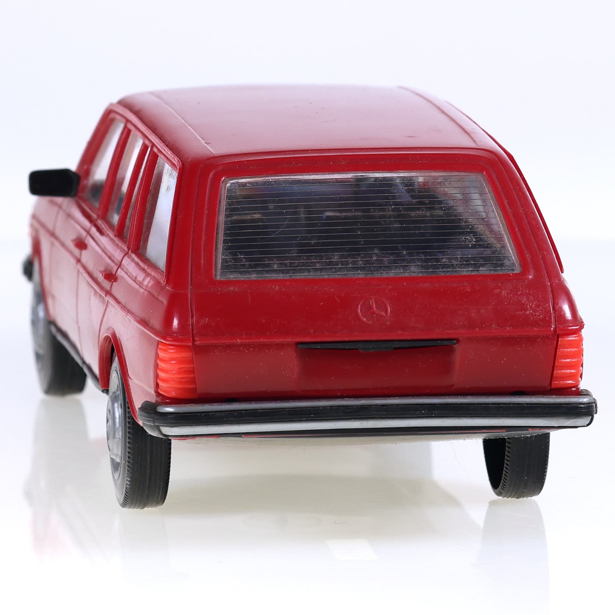Stahlberg Mercedes-Benz 240 break 23 cm Rouge — miniature 4