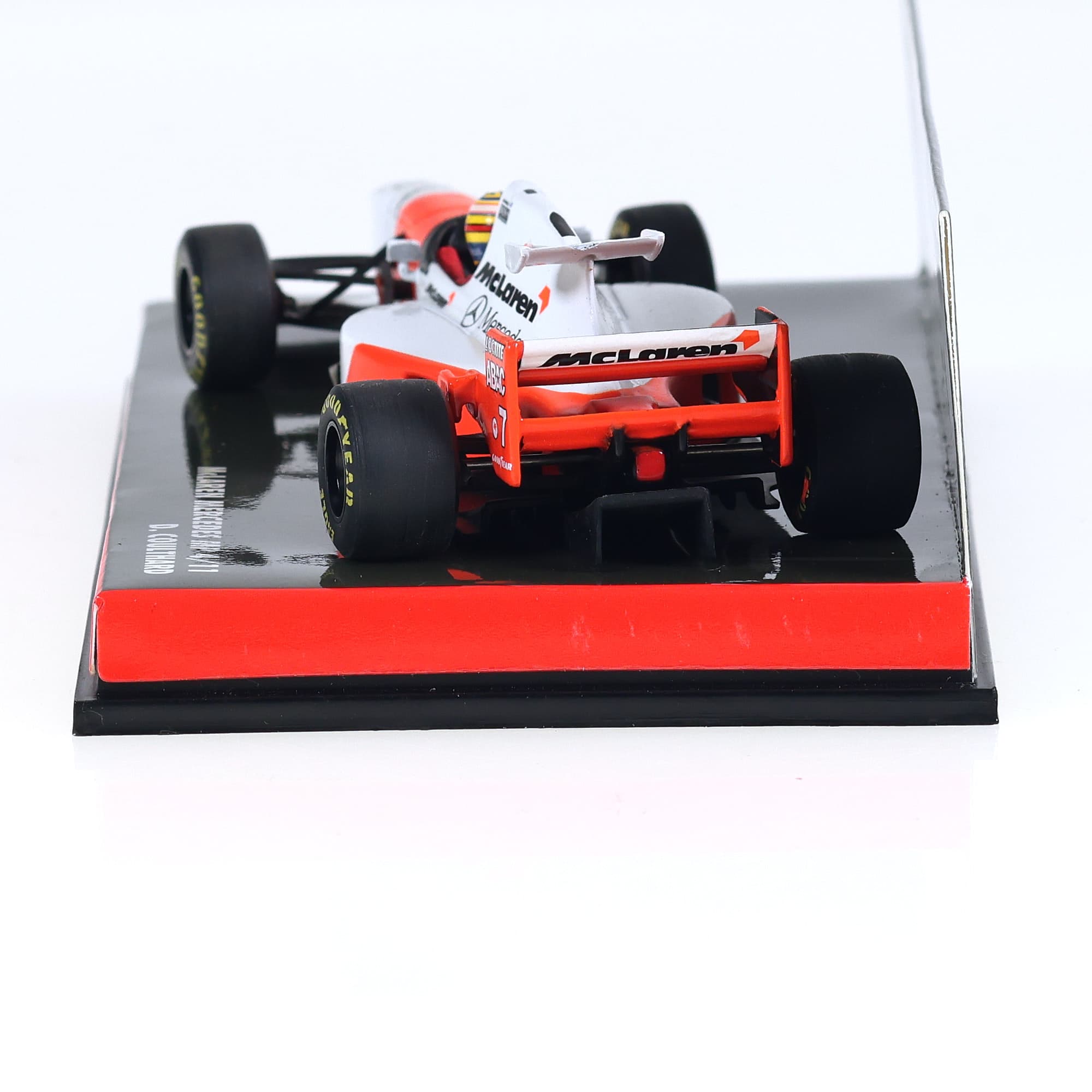 Minichamps 530 964308 McLaren MP4/11 D.Coulthard D.Coulthard #7 1/43 Blanc — miniature 4