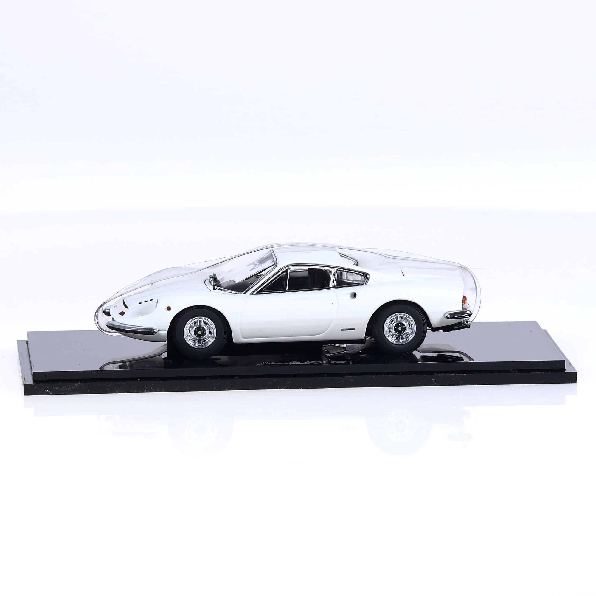 Kyosho 05081W Ferrari Dino 246 GT  1/43 Blanc neuf avec boîte — miniature 2