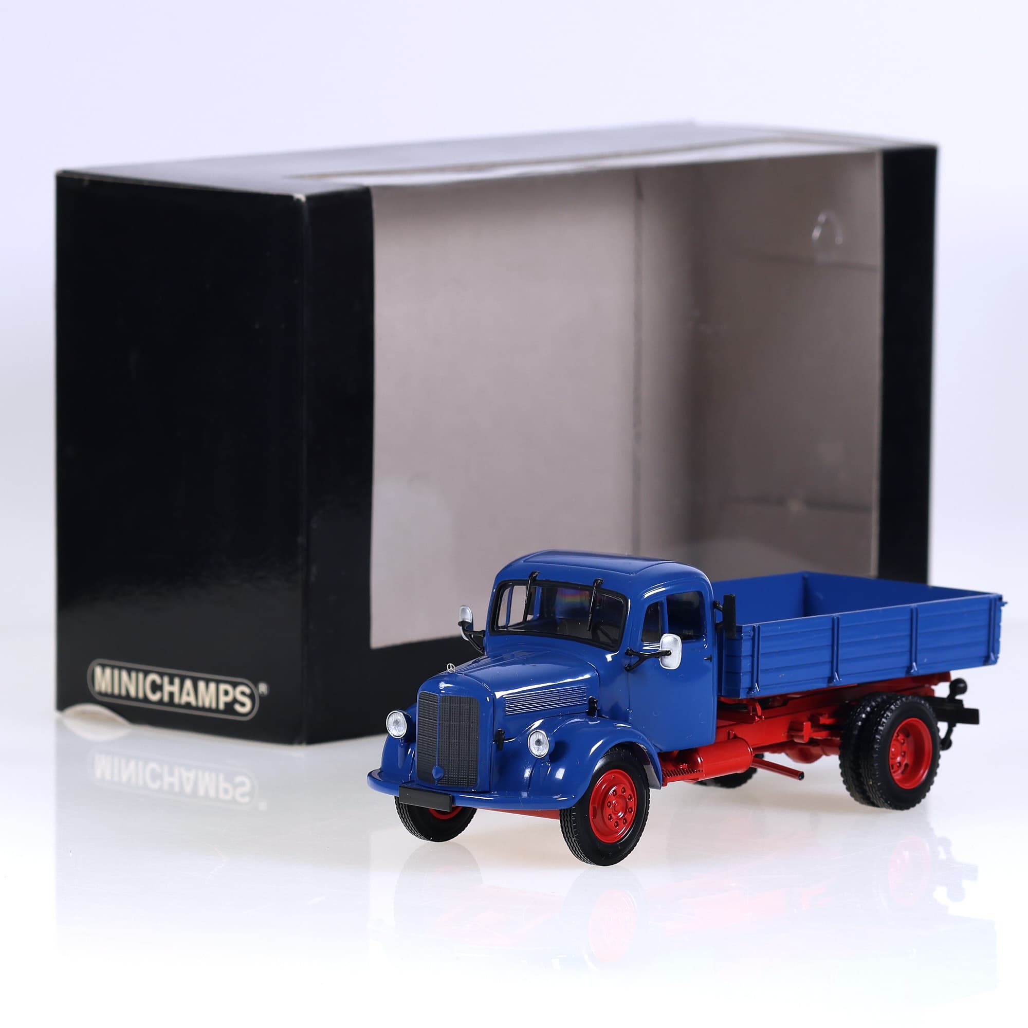 Minichamps L3500 Mercedes-Benz Tipper Truck 1950 1/43 Bleu avec boîte