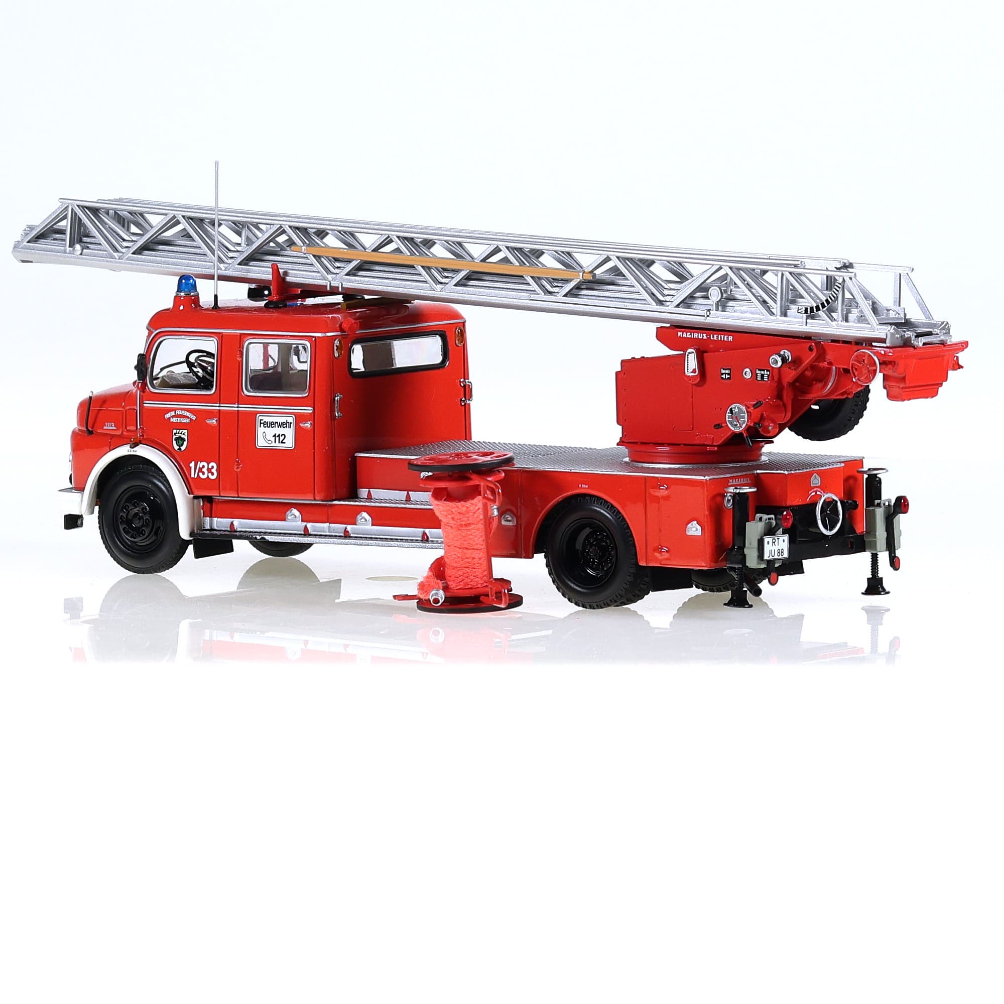 Minichamps - Mercedes-Benz 1113 Aerial Ladder 1966 1/43 — miniature 3