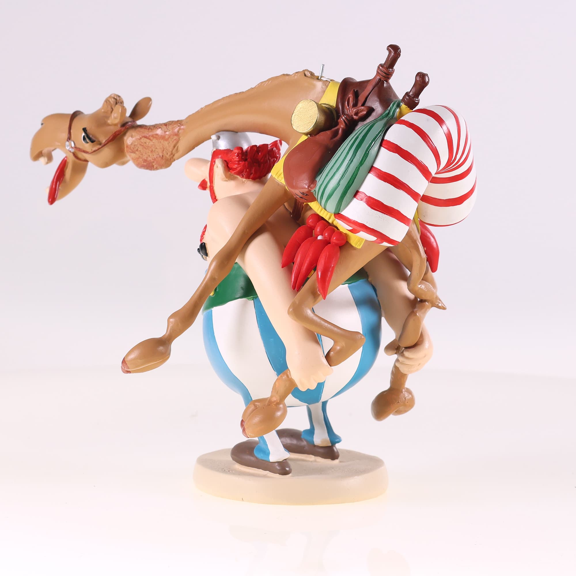 Plastoy - Astérix et Obélix - Obélix portant un dromadaire  — miniature 4