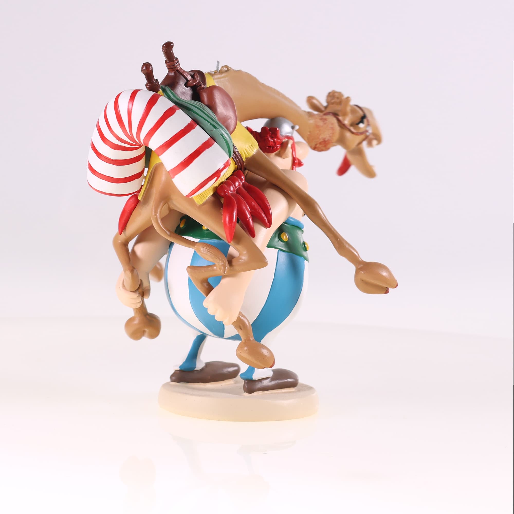 Plastoy - Astérix et Obélix - Obélix portant un dromadaire  — miniature 6