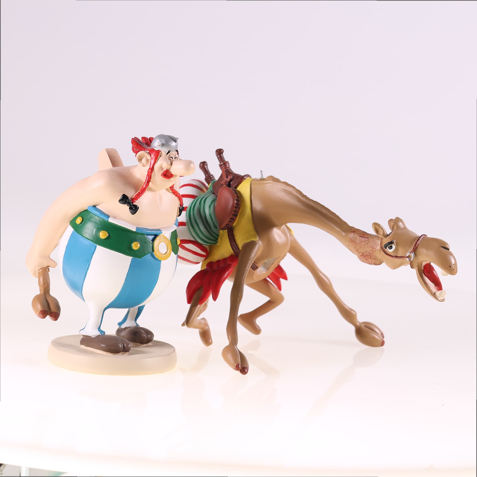 Plastoy - Astérix et Obélix - Obélix portant un dromadaire  — miniature 9