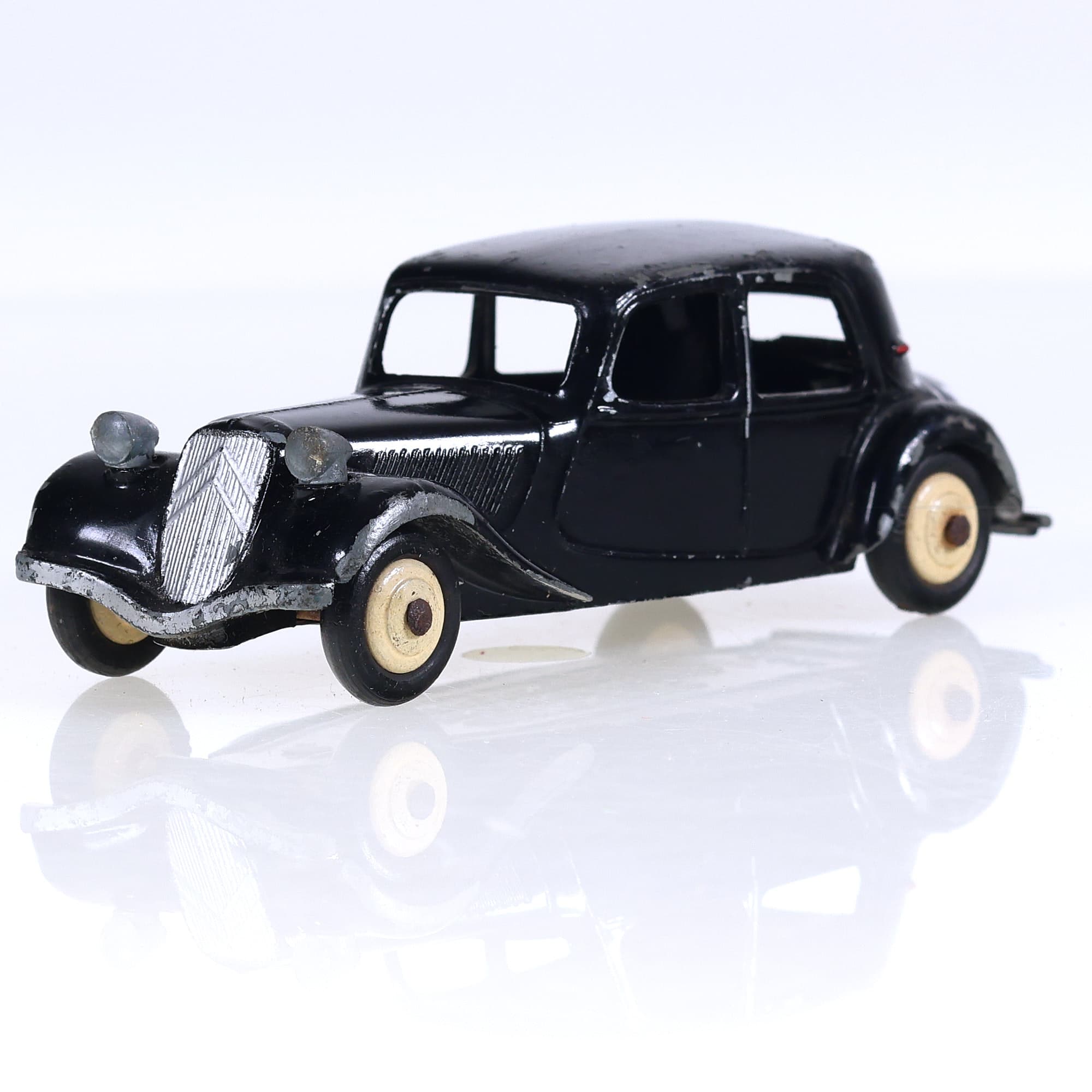 Dinky Toys 24N Citroën 11BL 1/43 Noir Grade B — photo 1