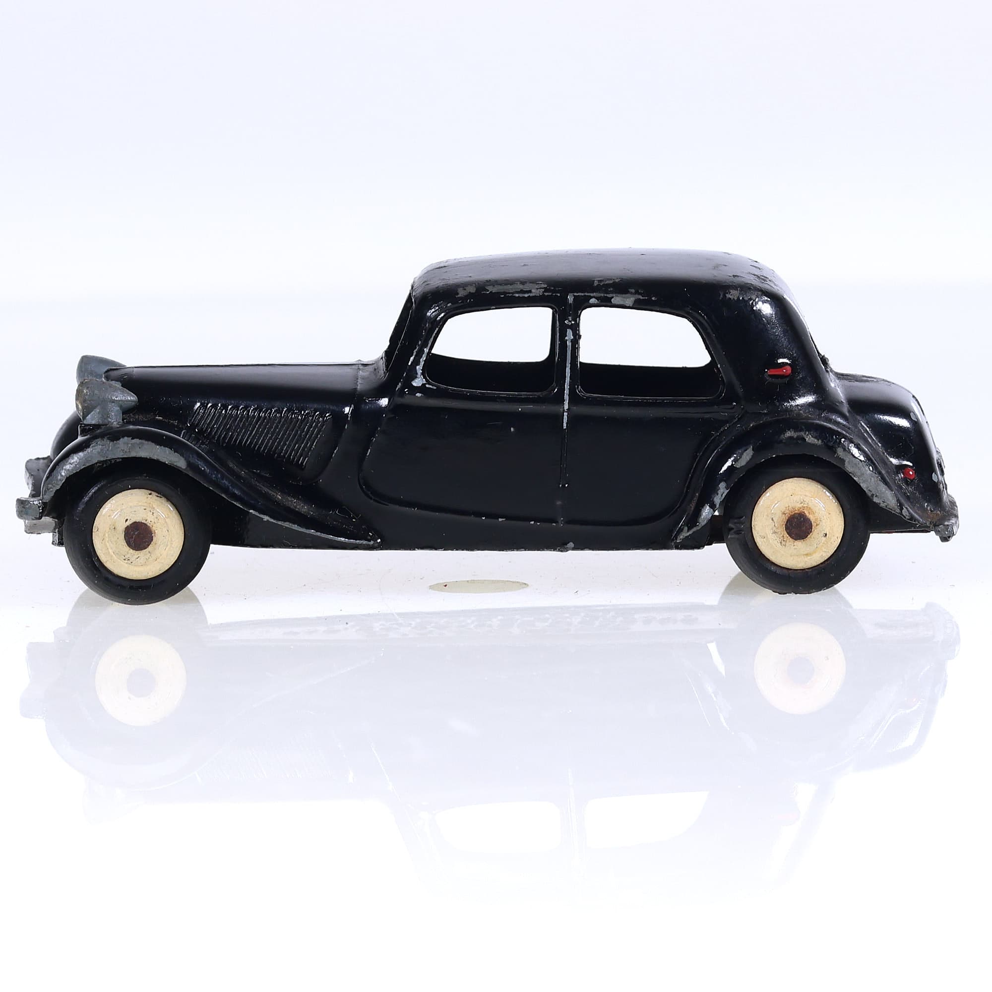 Dinky Toys 24N Citroën 11BL 1/43 Noir Grade B — miniature 2