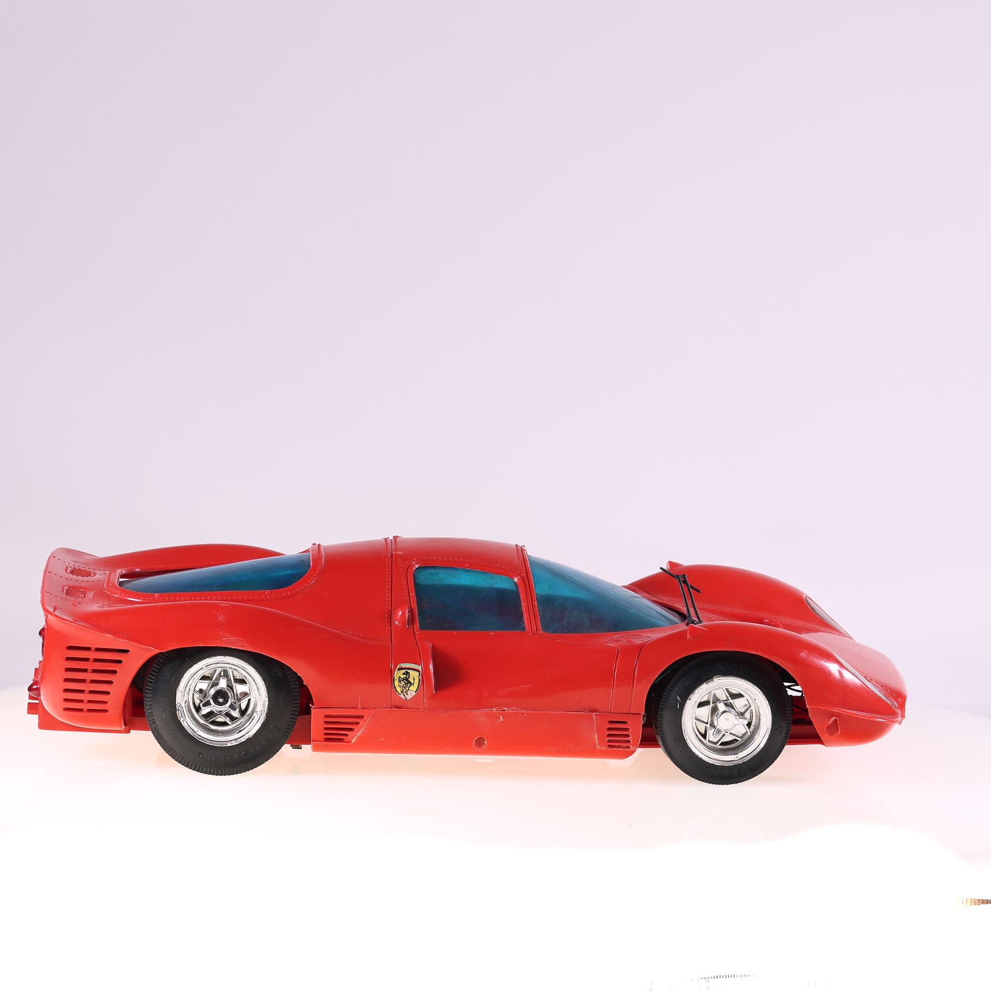 REEL Ferrari 330 P4 41 cm sans boîte — miniature 6