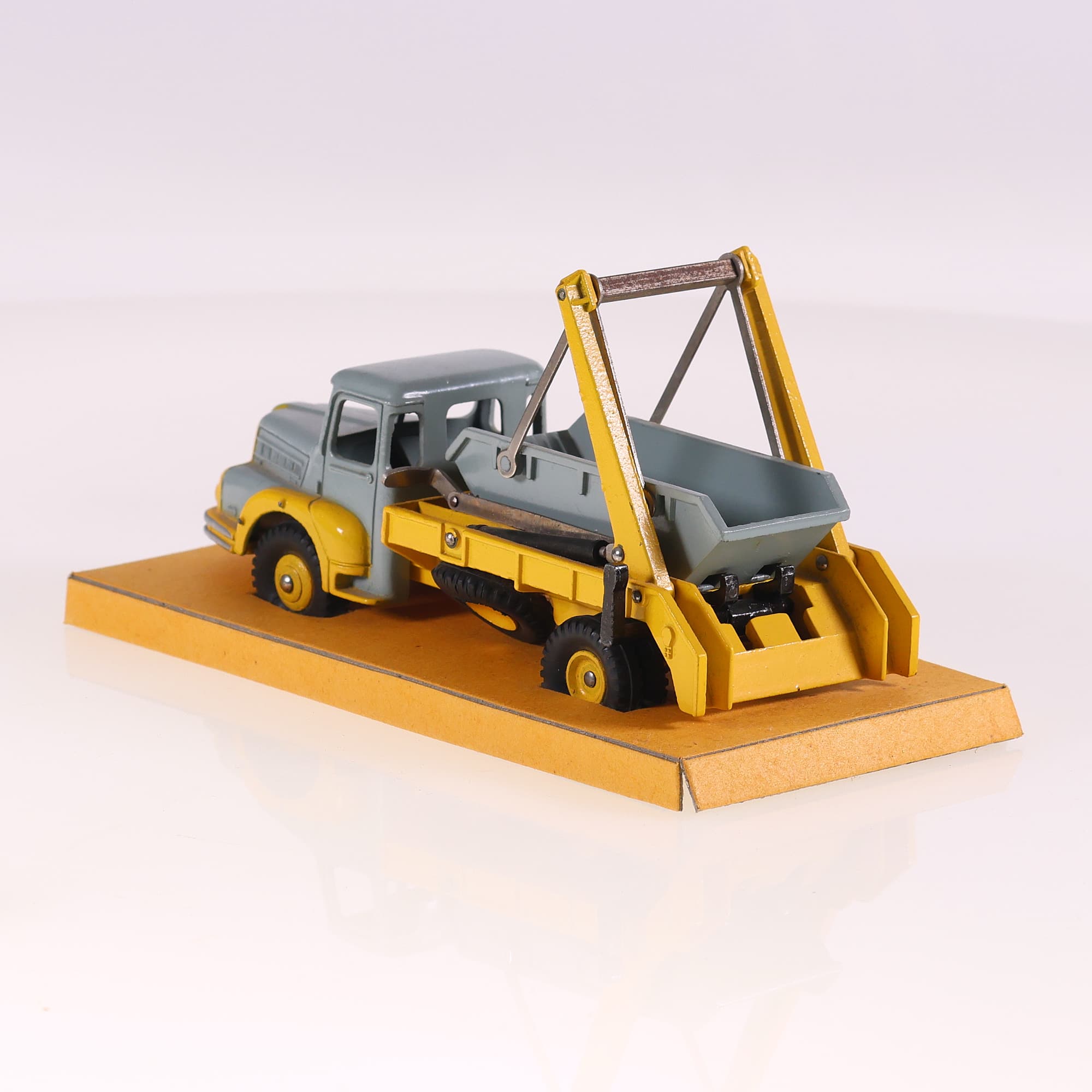 Dinky Toys 38A Unic Multibenne Marrel 1/43 Bicolore avec boîte — miniature 3
