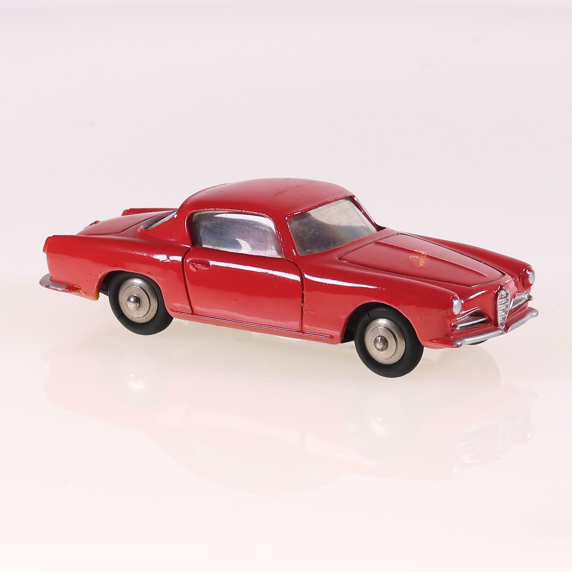 Dinky Toys 24J Alfa Romeo 1900 Super Sprint 1/43 Rouge avec boîte — miniature 8