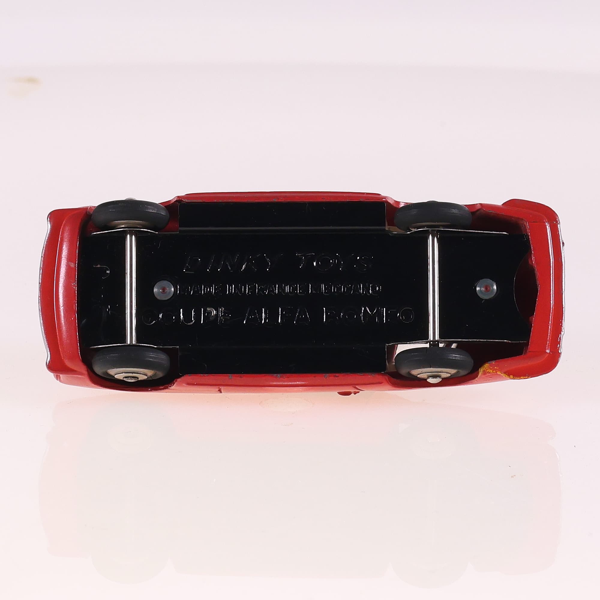 Dinky Toys 24J Alfa Romeo 1900 Super Sprint 1/43 Rouge avec boîte — miniature 10