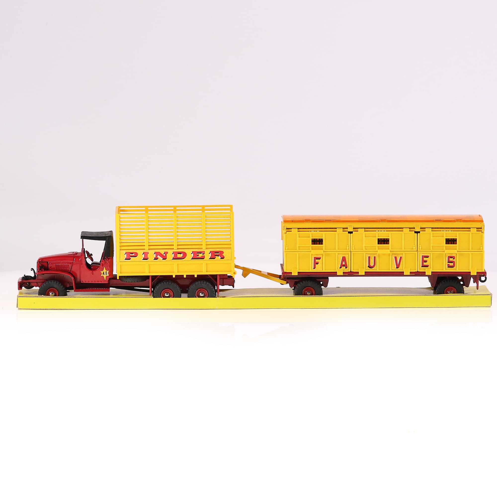 Dinky Toys 881 Pinder Camion G.M.C. avec Remorque-Cage et Fauves 1/43 Bicolore — miniature 3