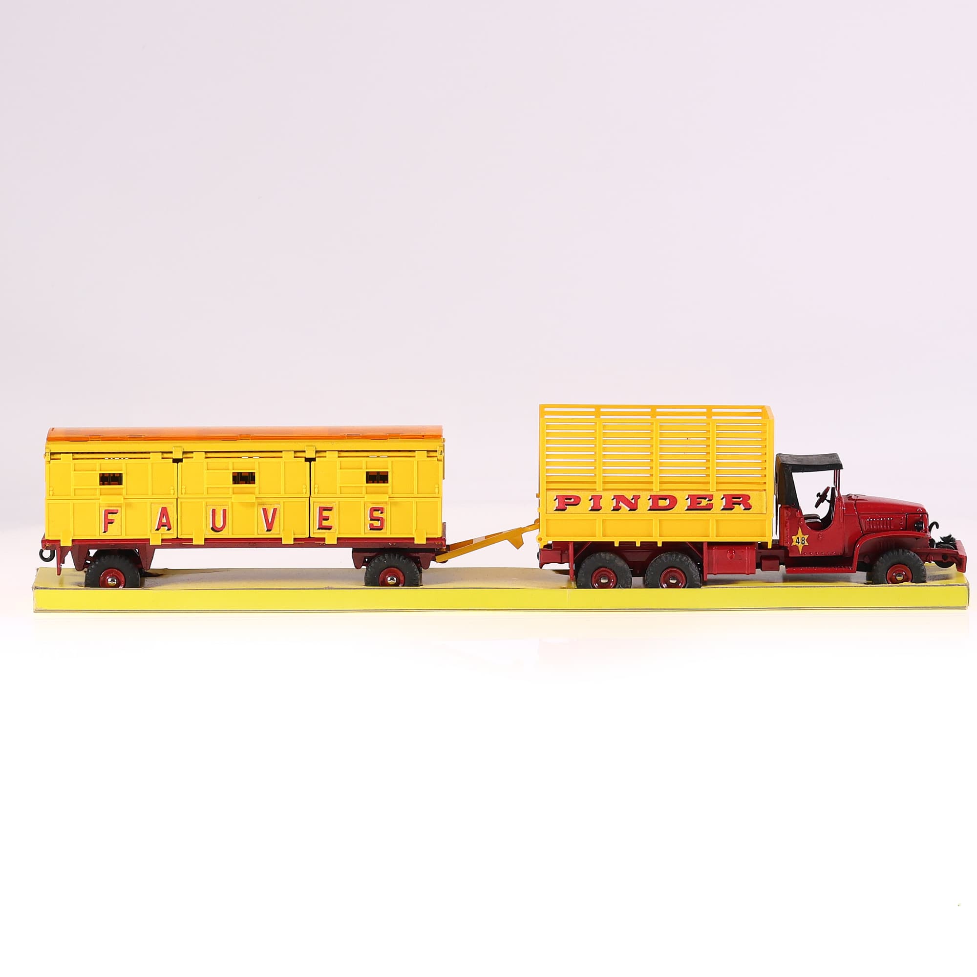 Dinky Toys 881 Pinder Camion G.M.C. avec Remorque-Cage et Fauves 1/43 Bicolore — miniature 7