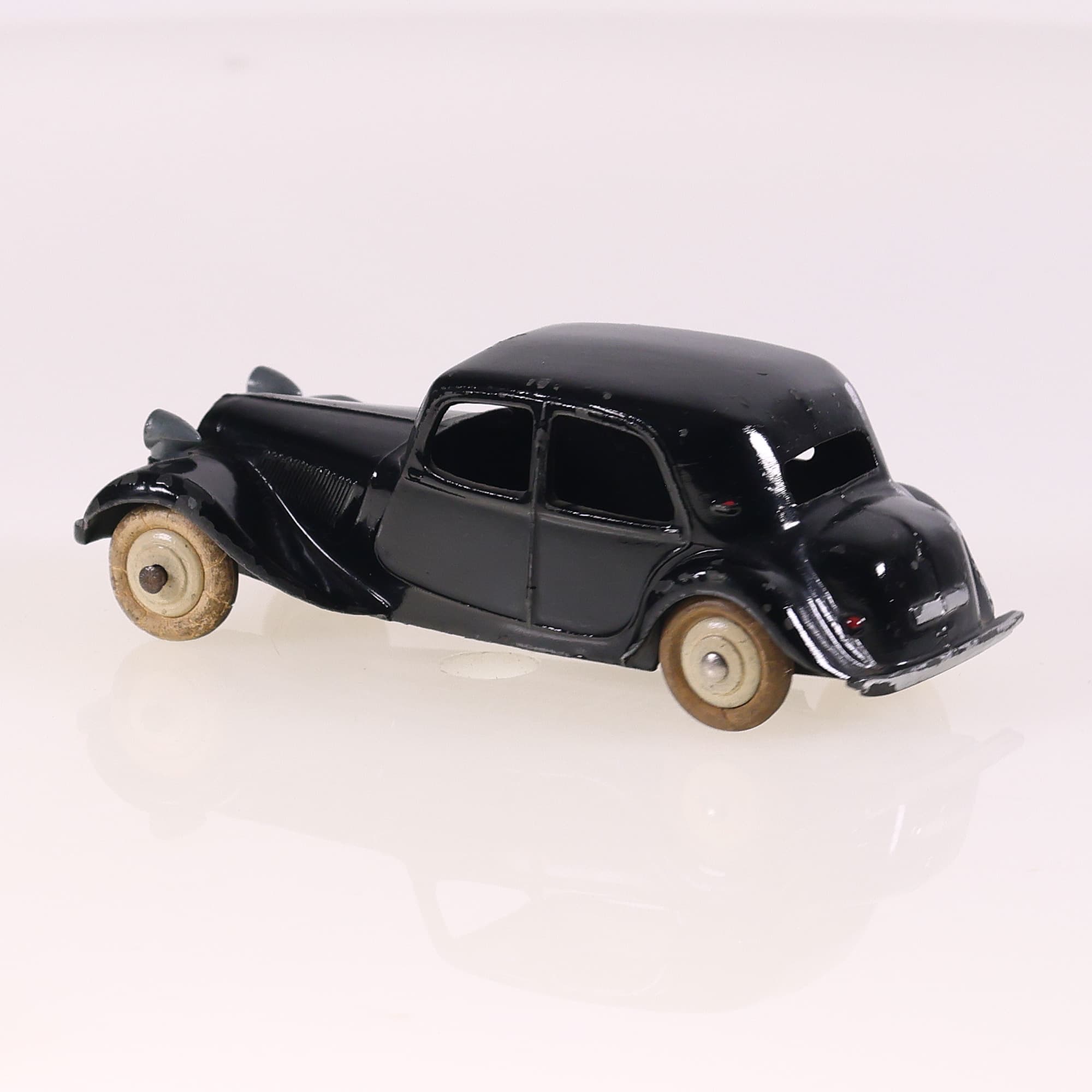 Dinky Toys 24N Citroën 11 BL 1/43 Noir Grade B sans boîte — miniature 3