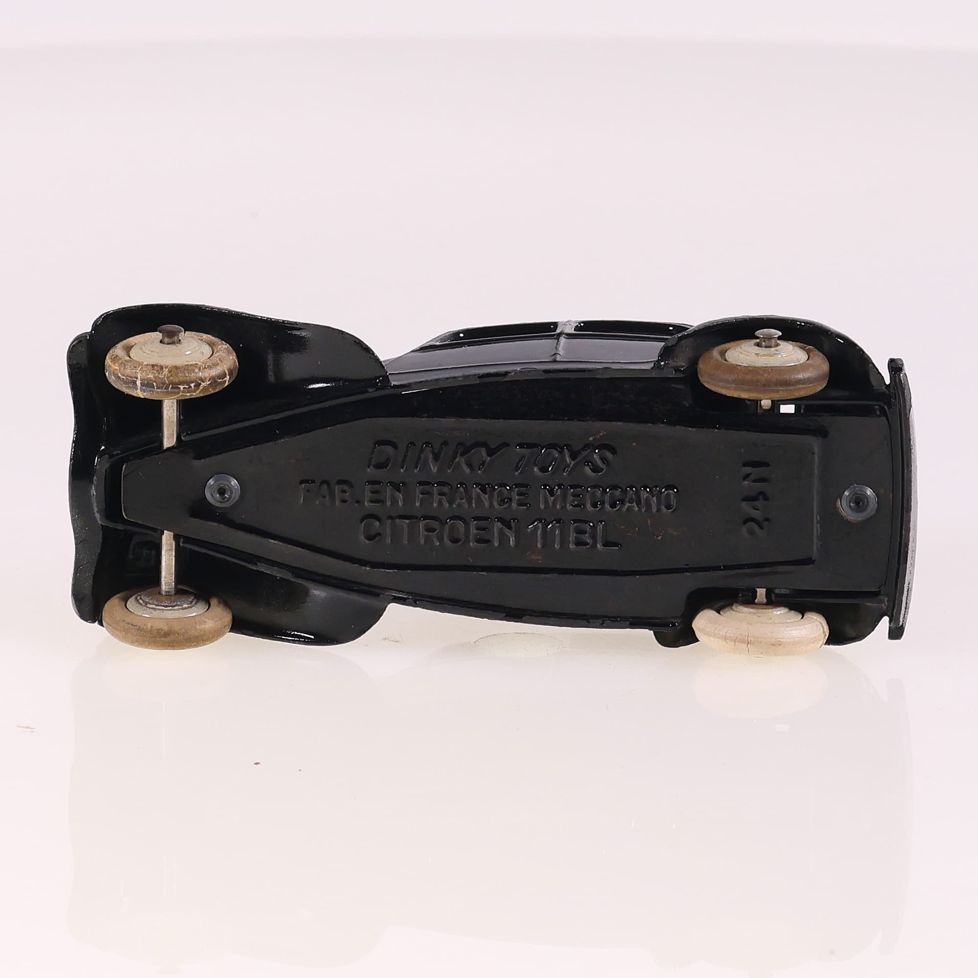 Dinky Toys 24N Citroën 11 BL 1/43 Noir Grade B sans boîte — miniature 9