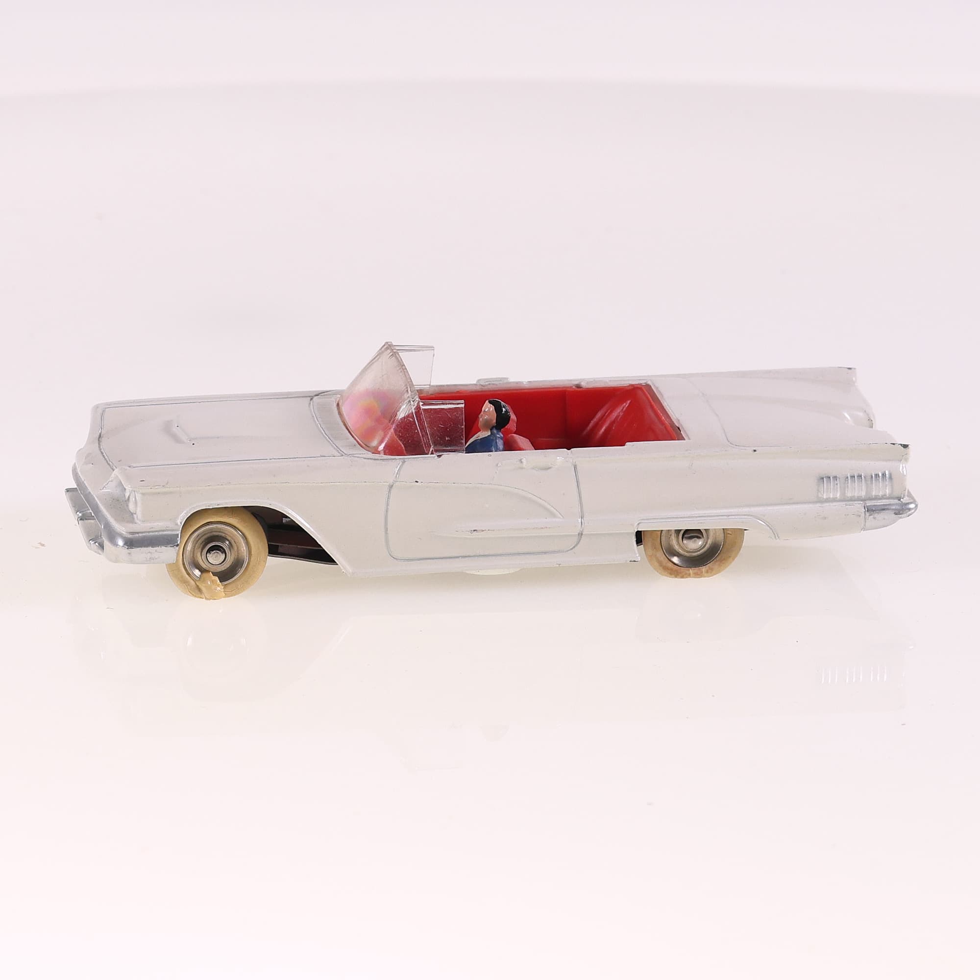 Dinky Toys 555 Ford Cabriolet "Thunderbird" avec conducteur 1/43 Blanc — miniature 3
