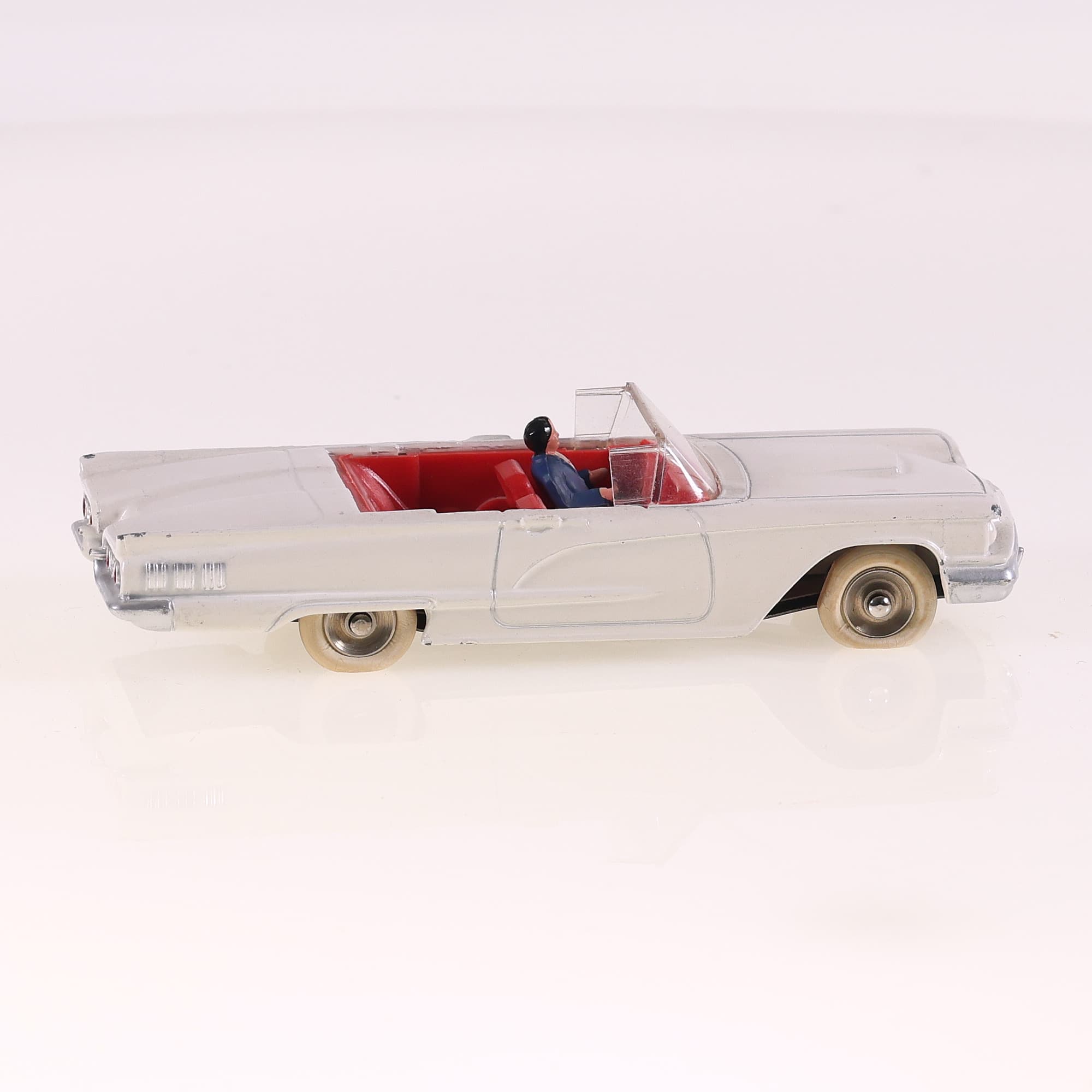 Dinky Toys 555 Ford Cabriolet "Thunderbird" avec conducteur 1/43 Blanc — miniature 7