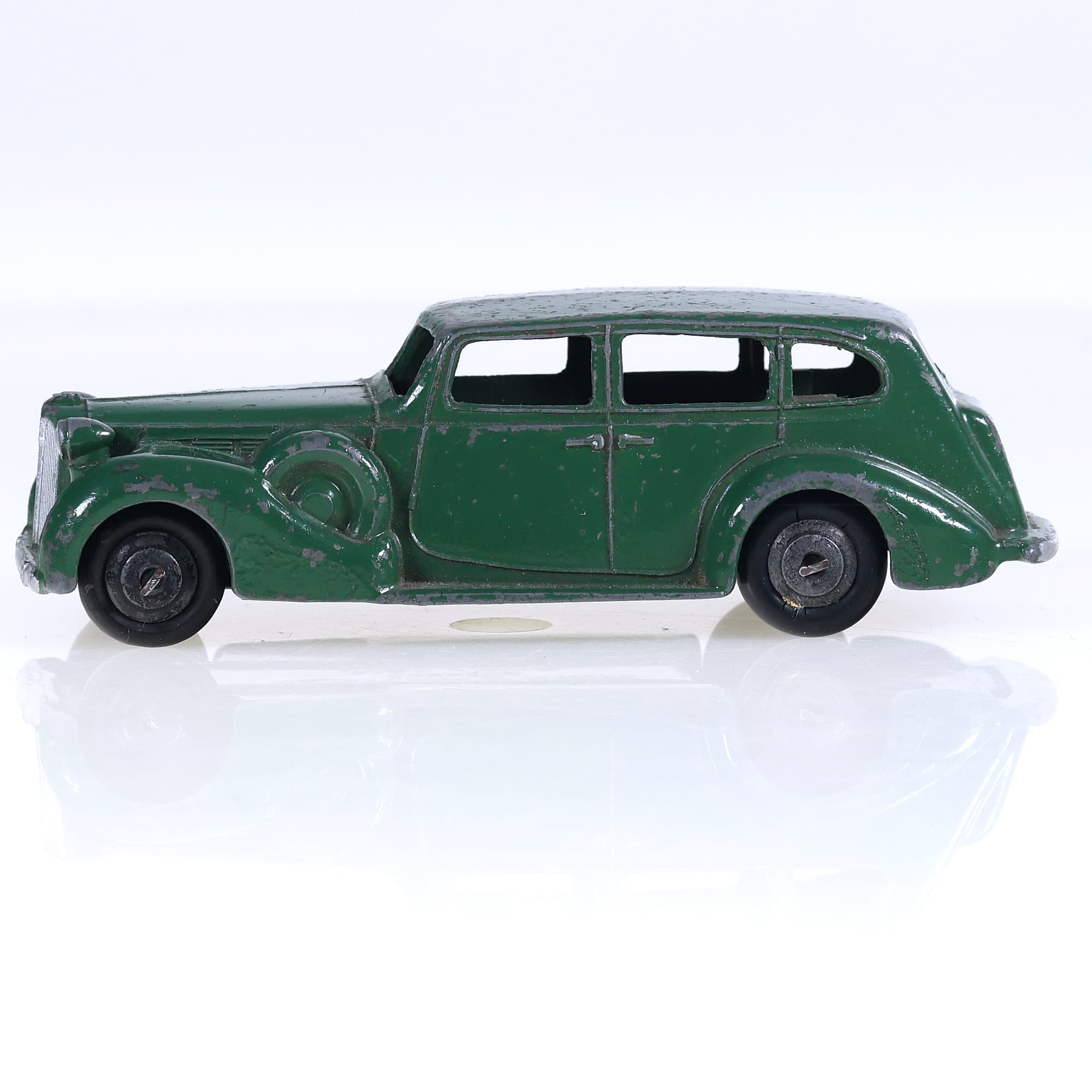 Dinky Toys 39A Packard super huit 1/43 Vert  — miniature 11
