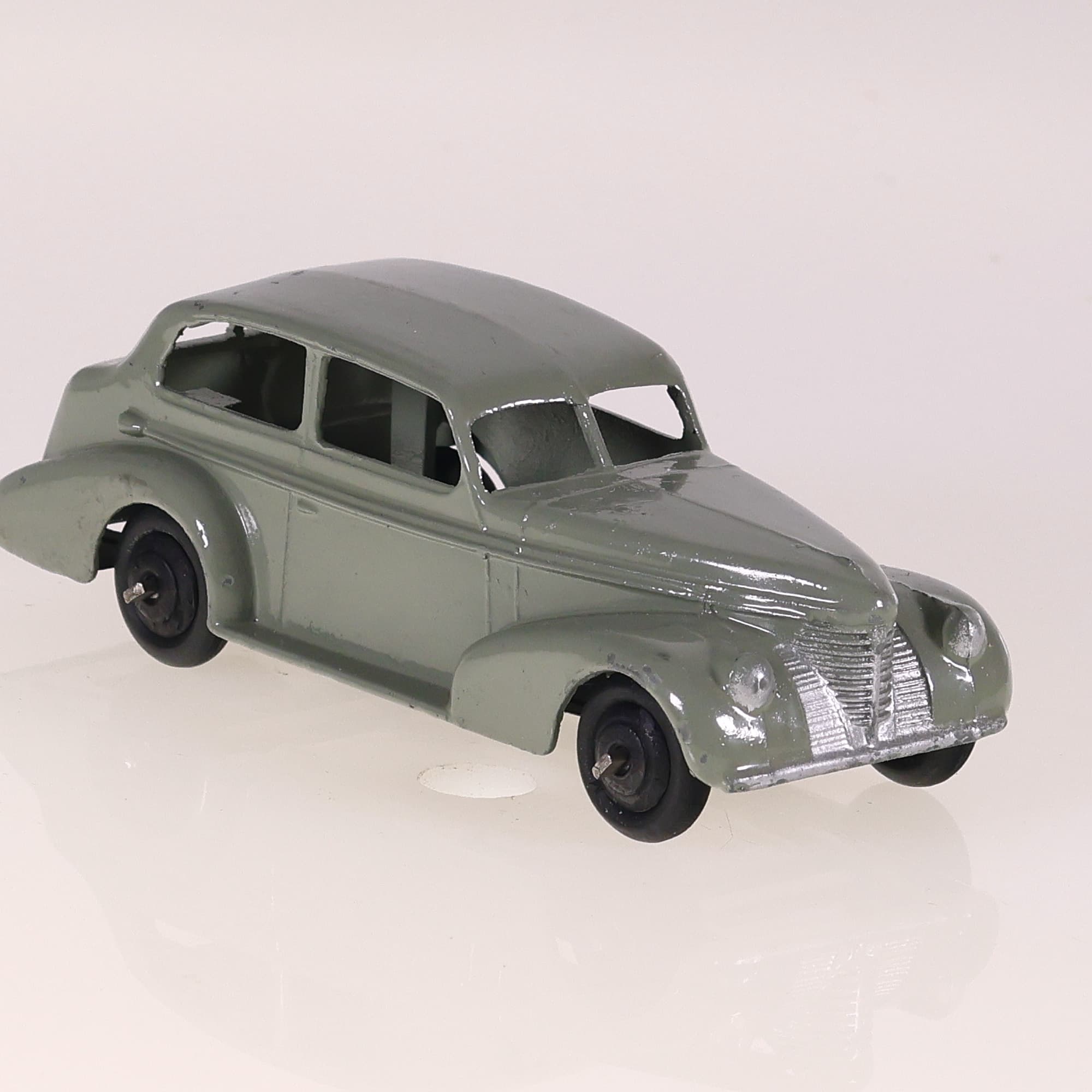 Dinky Toys GB 39B Oldsmobile Six sedan 1/43 Gris  — miniature 7