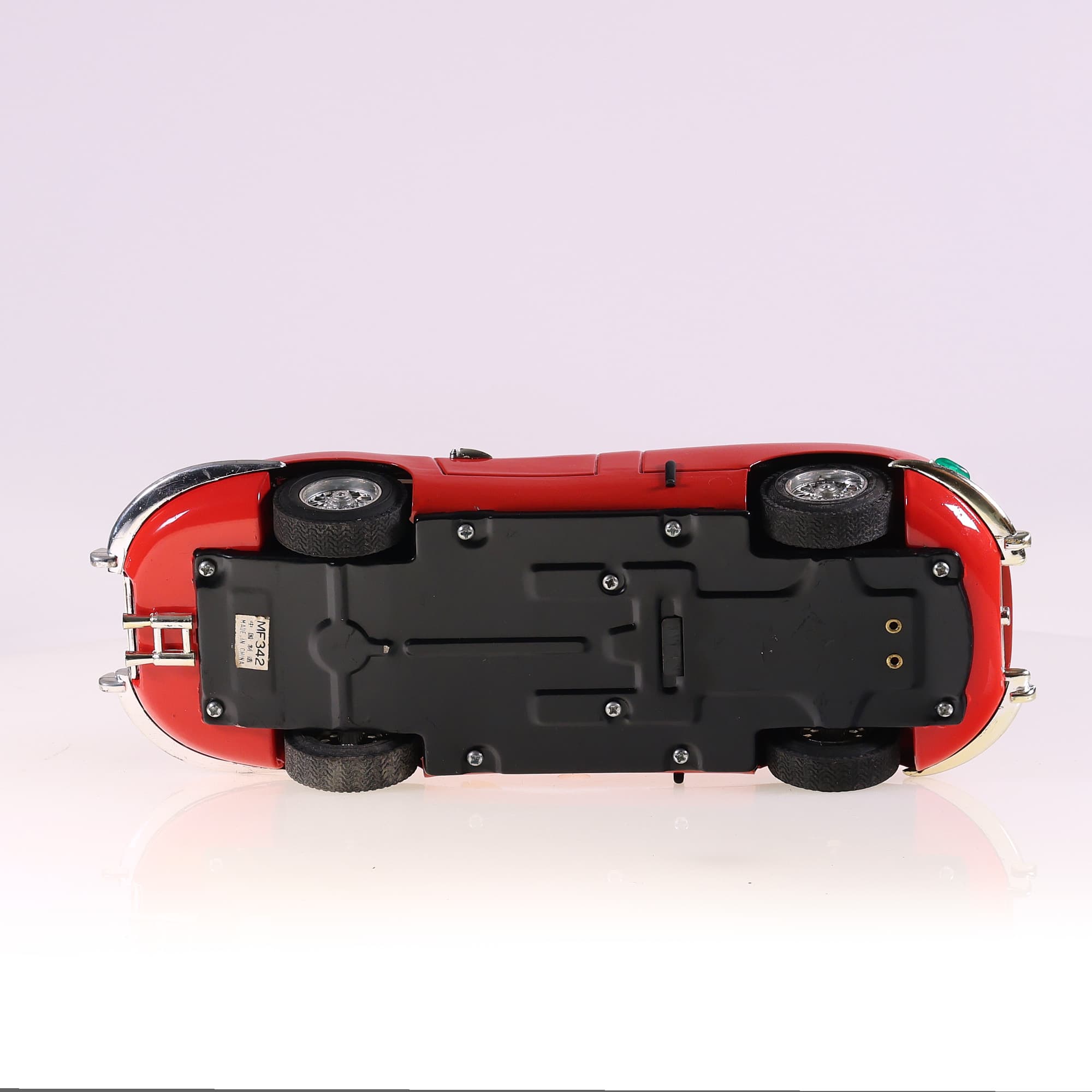 MF 342 Jaguar Type E 30 cm friction en métal Rouge sans boîte — miniature 9
