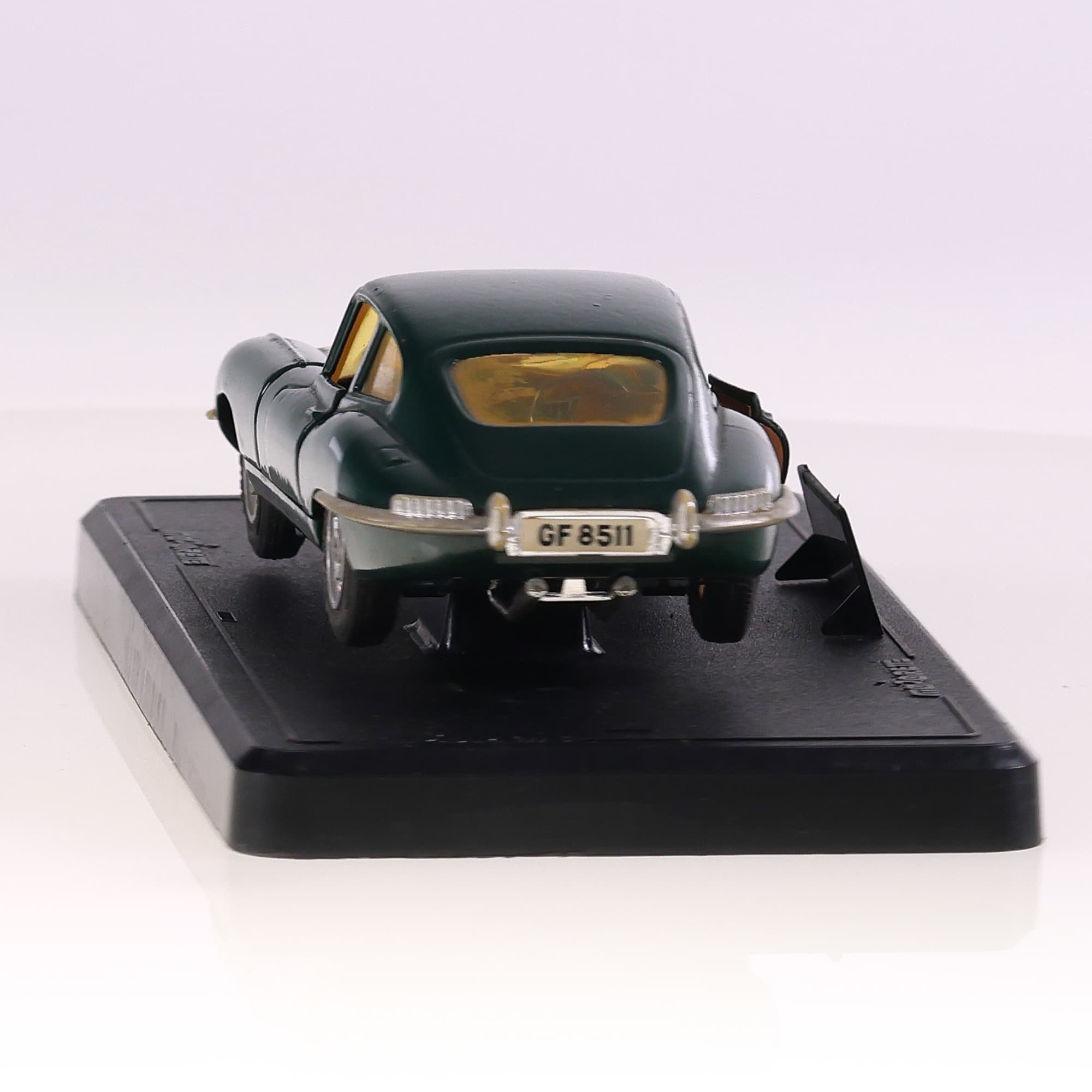Majorette 4102 Jaguar type E 1/24 Vert avec boîte — miniature 4