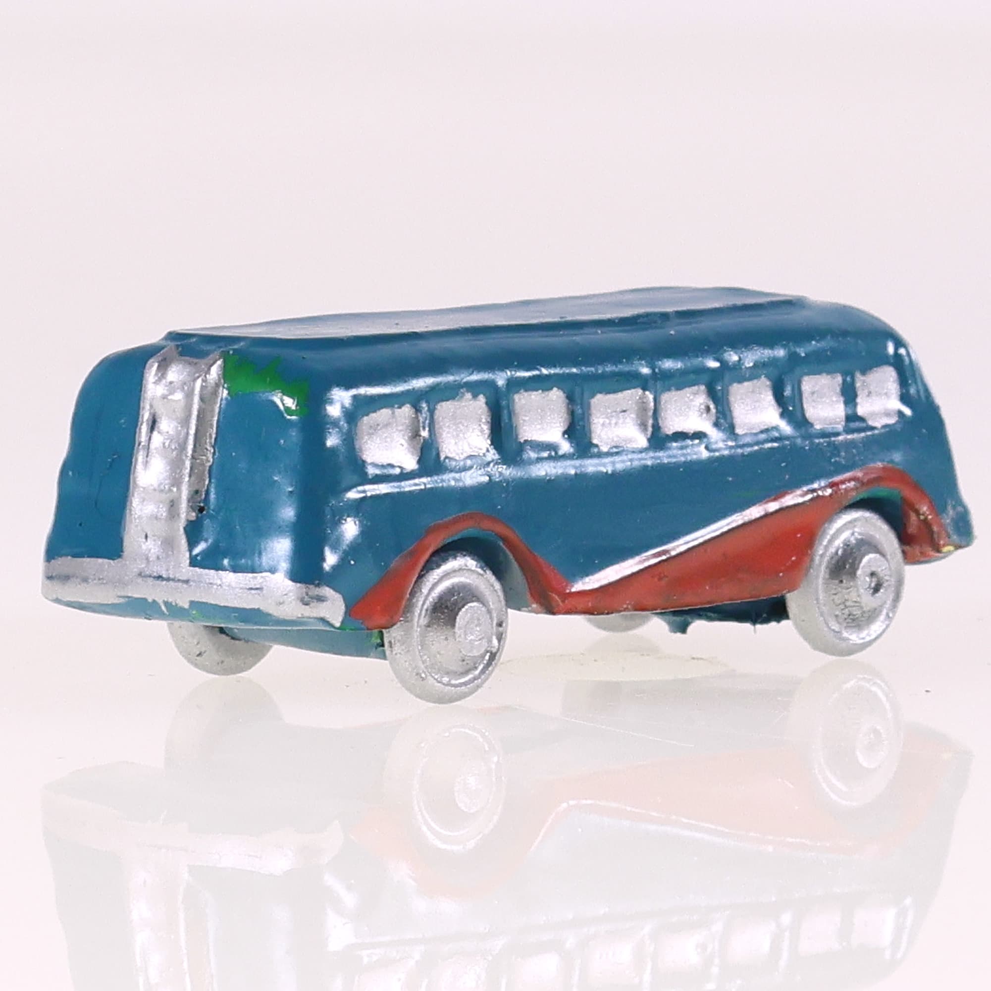 marque non déterminée autobus en résine 4,5 cm  — miniature 4