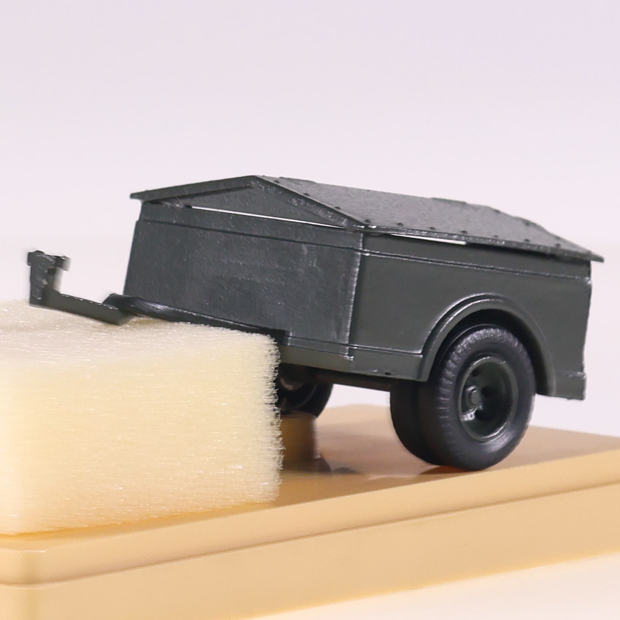 Old Cars remorque militaire 1/43 Vert sans boîte — miniature 3