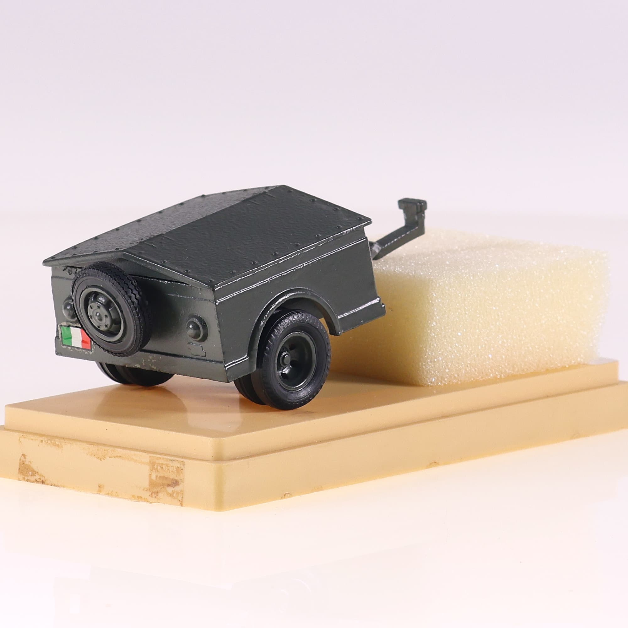 Old Cars remorque militaire 1/43 Vert sans boîte — miniature 8