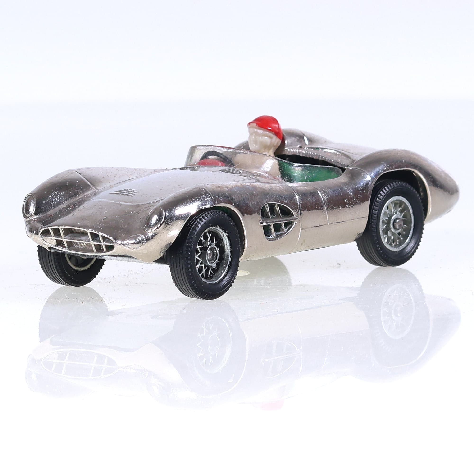 Dalia-Solido Aston Martin 3 L 1/43 rare version chromée Argent — photo 1