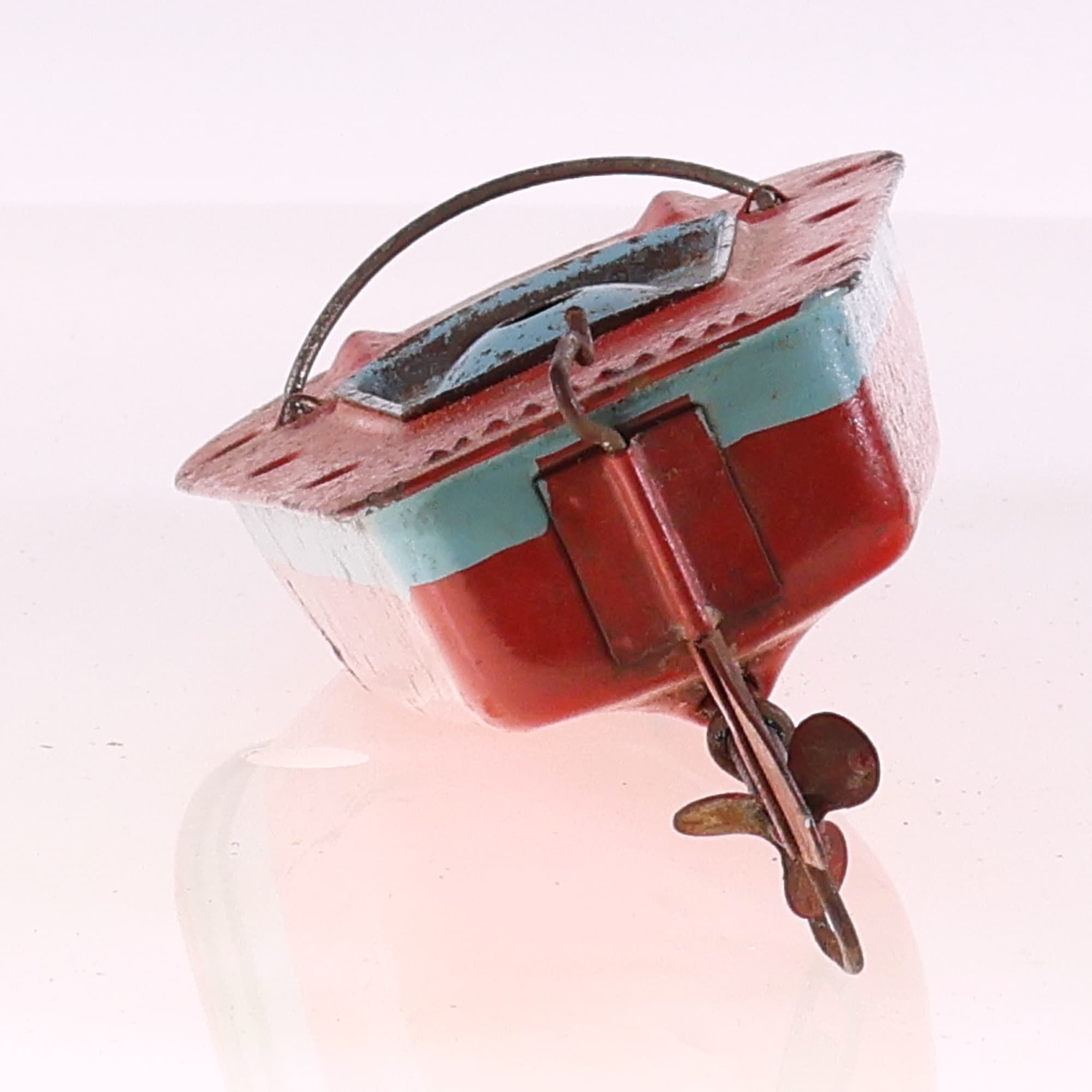 Tri-Ang canot mécanique Bicolore 26 cm Grade B sans boîte — miniature 4