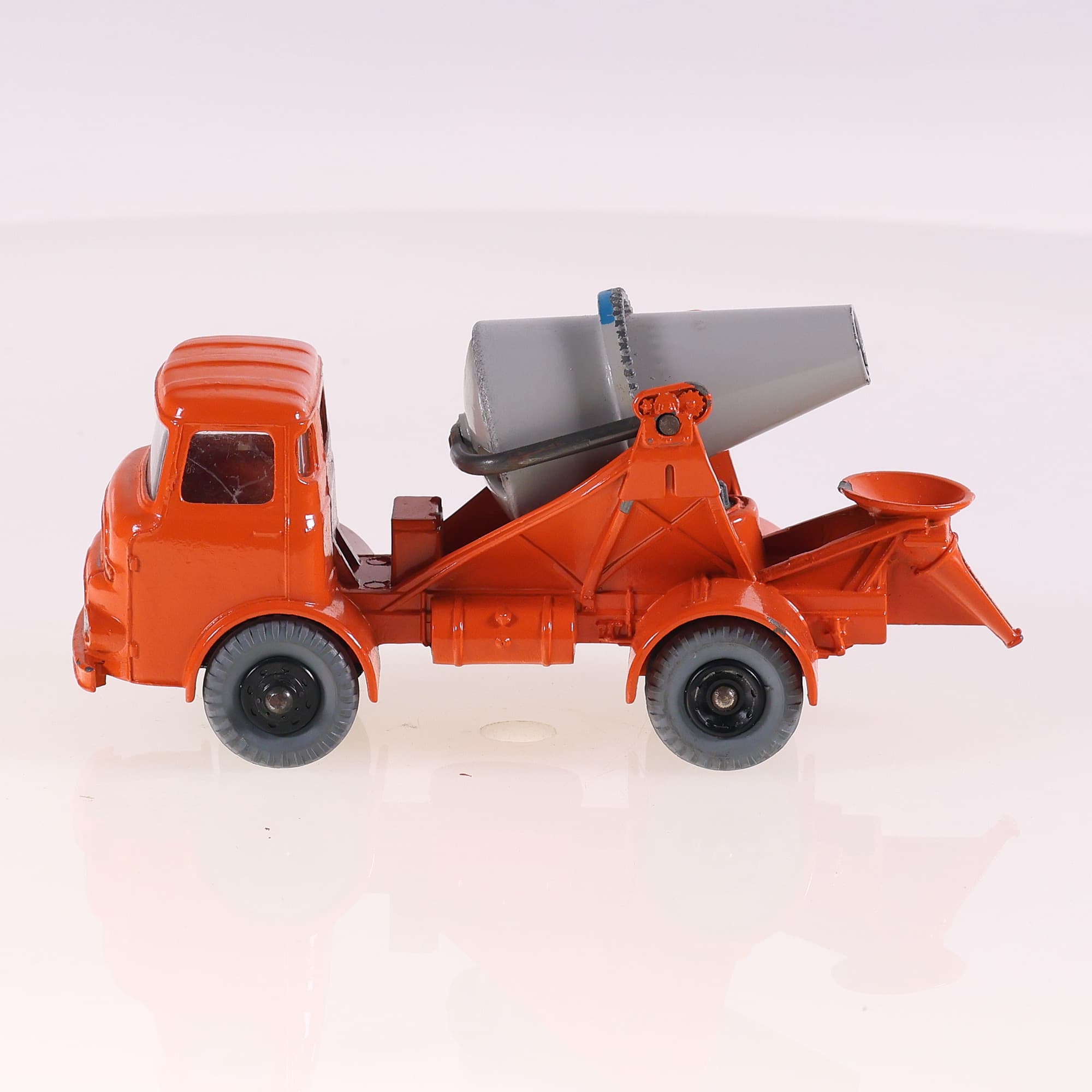 Dinky Toys 960 Albion Chieftain Lorry Mounted Concrete Mixer 1/43 Orange avec bo — miniature 2