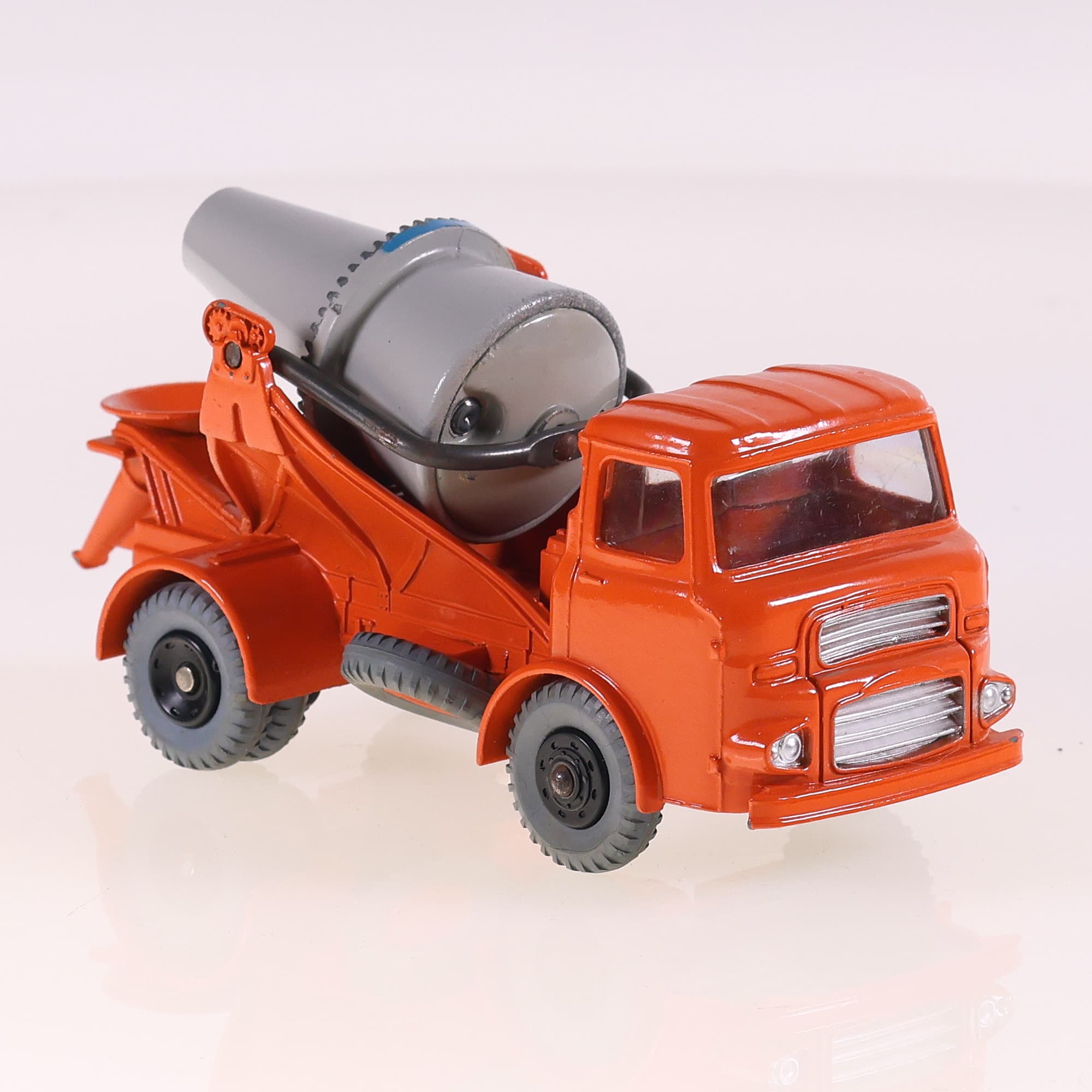 Dinky Toys 960 Albion Chieftain Lorry Mounted Concrete Mixer 1/43 Orange avec bo — miniature 7