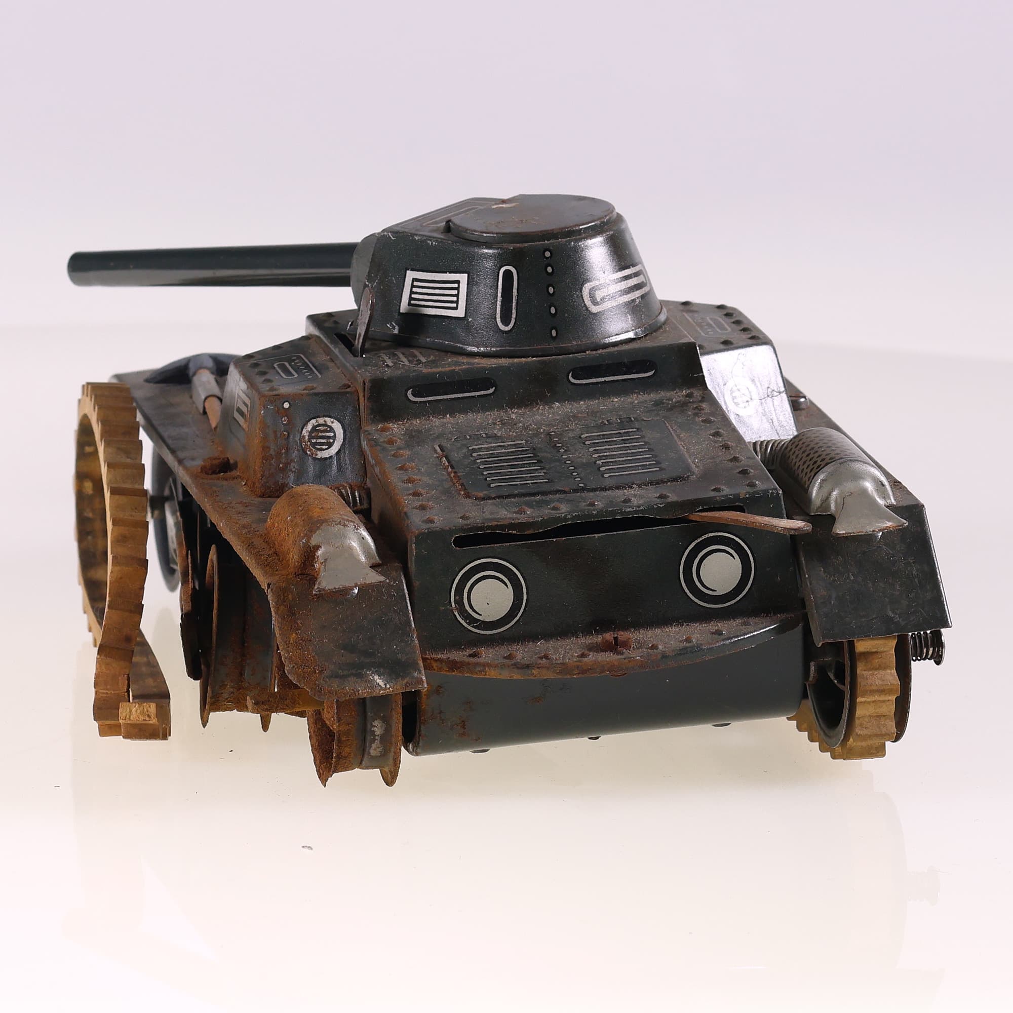 Gesha 65-6 Panzer mécanique pour restauration 19 cm Vert Grade D sans boîte — miniature 4