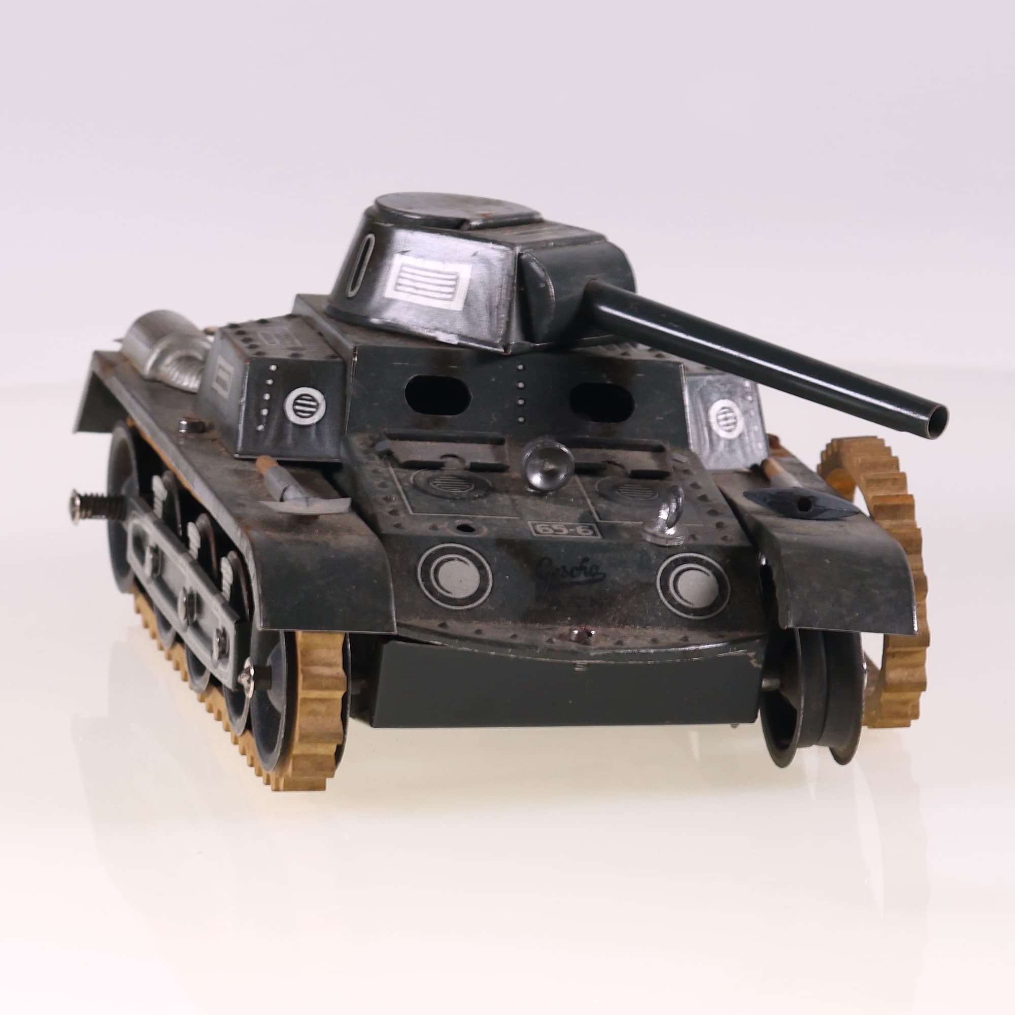 Gesha 65-6 Panzer mécanique pour restauration 19 cm Vert Grade D sans boîte — miniature 7
