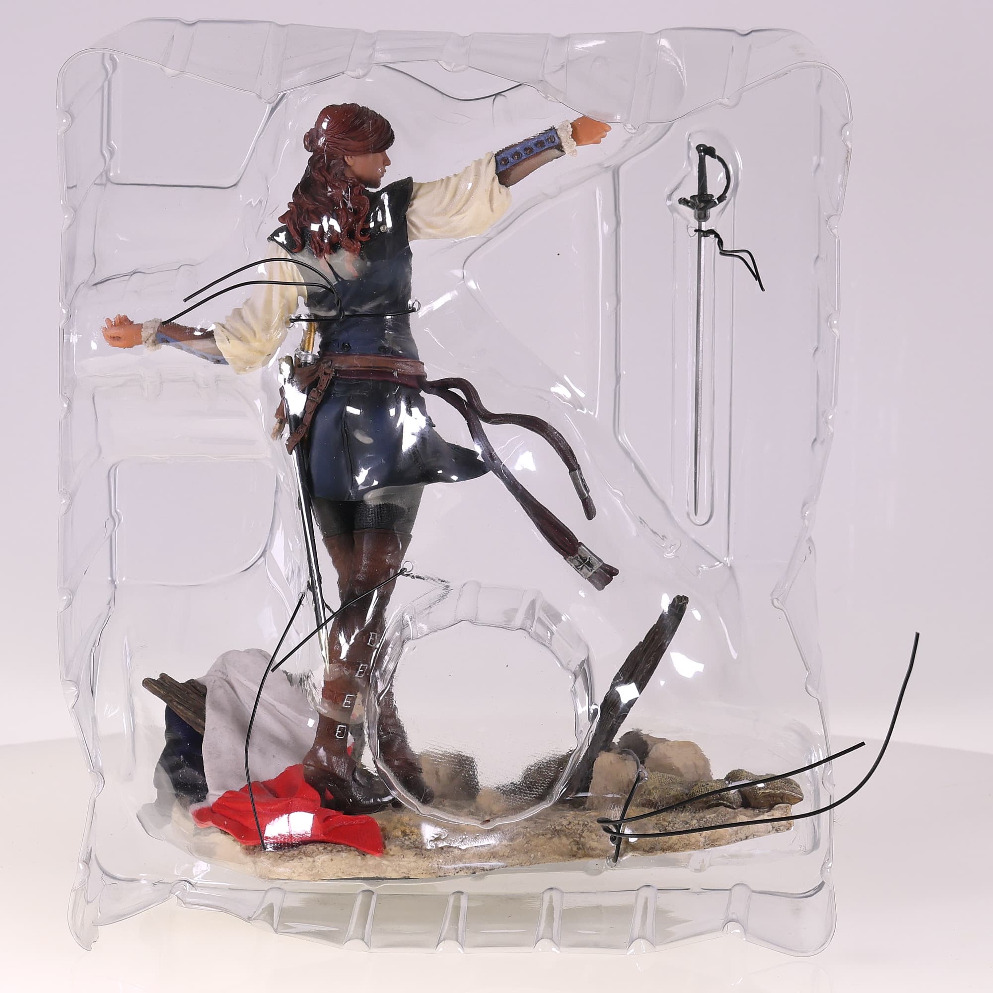 Ubicollectibles Assassin's Creed Unity Elise 2014 24 cm avec boîte — miniature 5