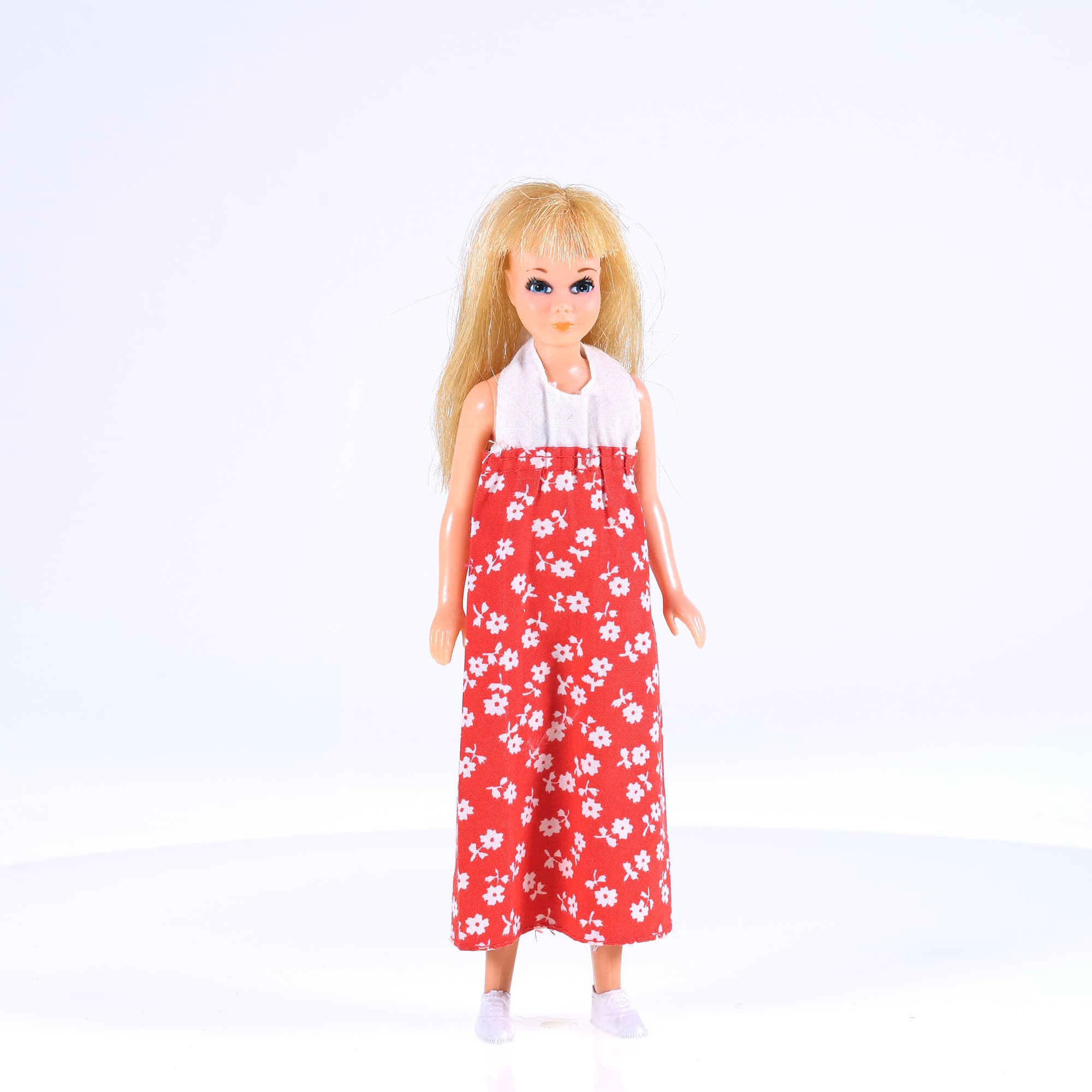 Mattel Barbie - Malibu Skipper avec robe à fleurs