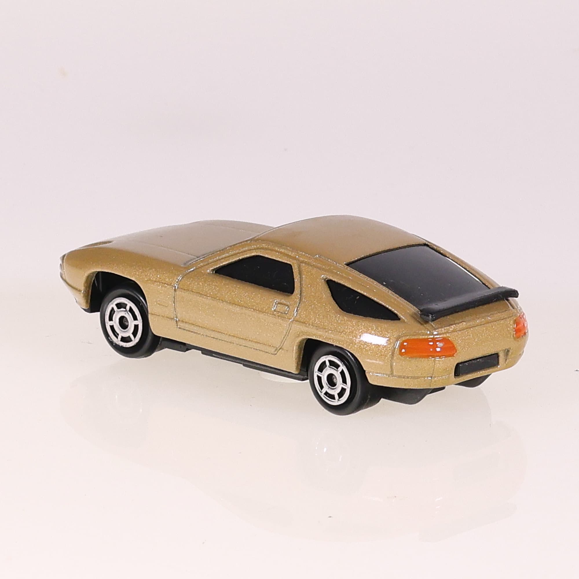 Norev Porsche 928 1/64 Beige avec boîte — miniature 3
