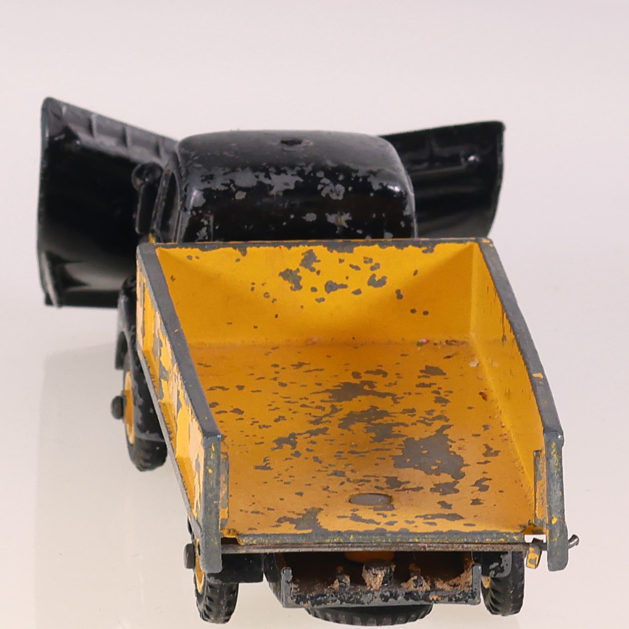 Dinky Toys 958 Guy Snow Plough with Windows 1/43 pour restaurer — miniature 4