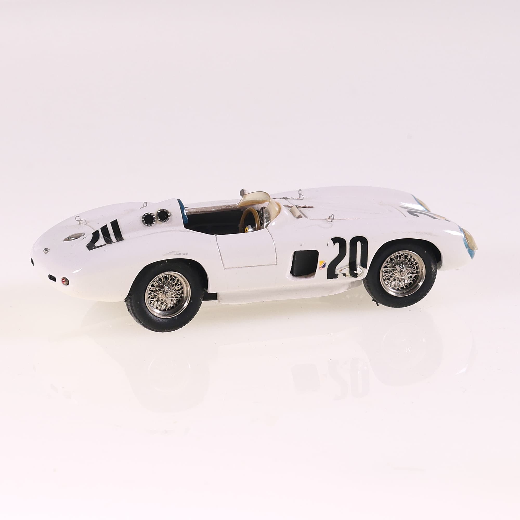 Renaissance Ferrari 857S #20 1/43 Blanc  — miniature 6